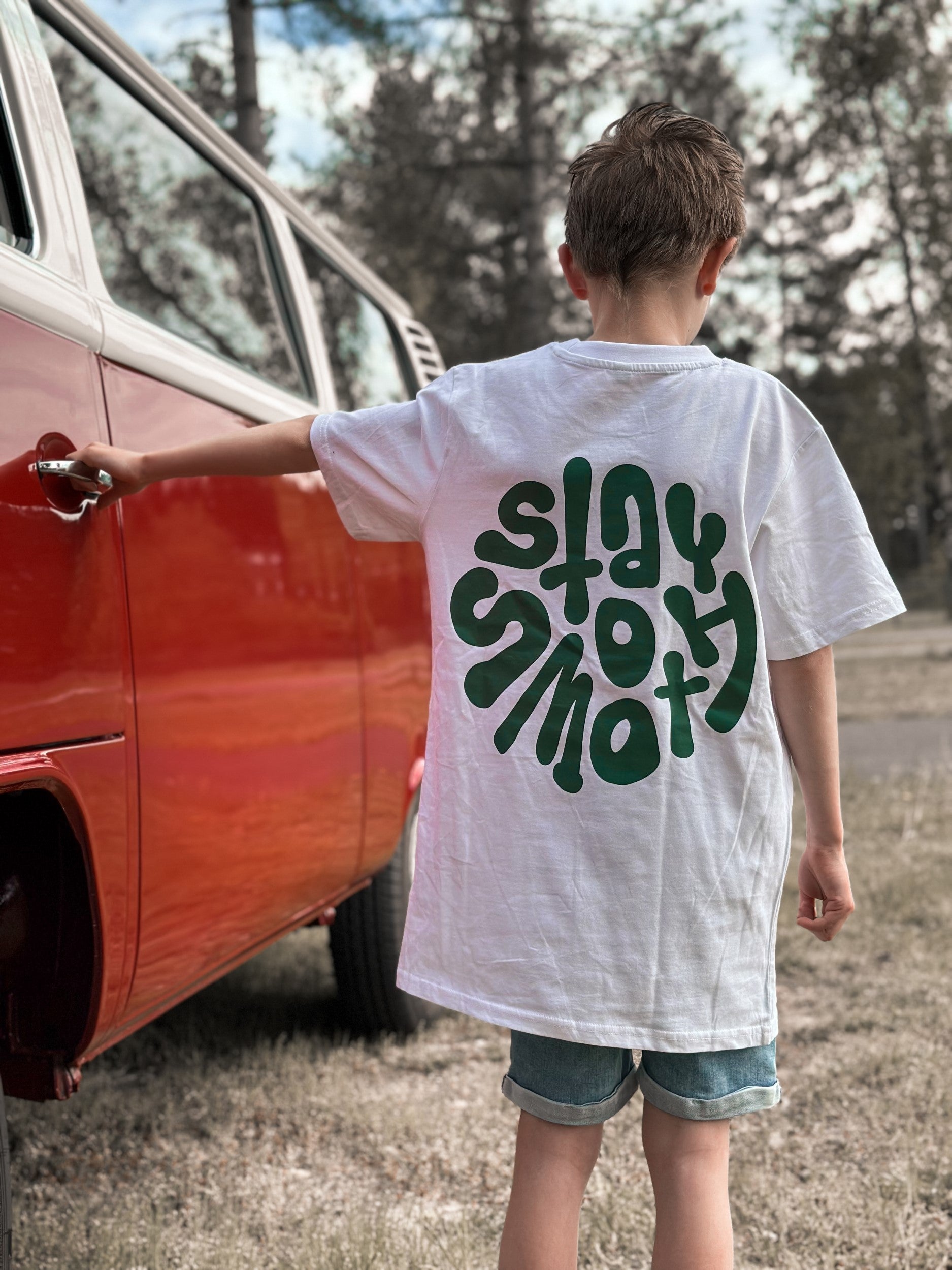 White Kids T / Stay Smooth Green Front+Back Boys