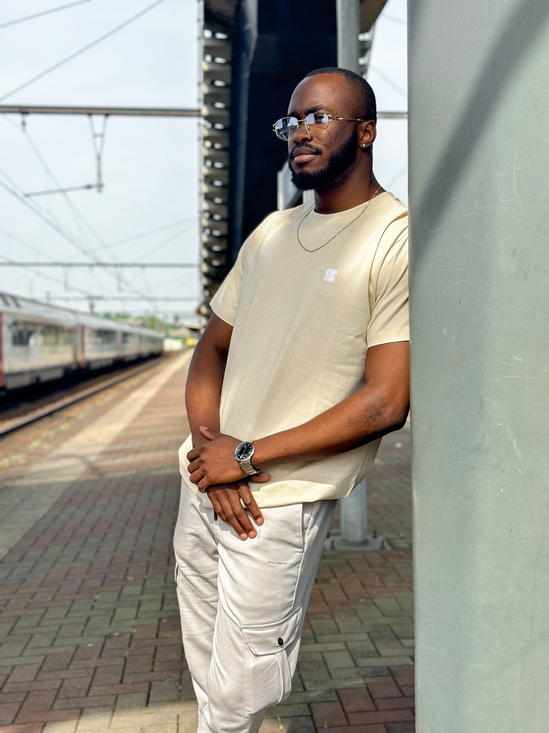 Sand T / S Logo White Embroidered Men