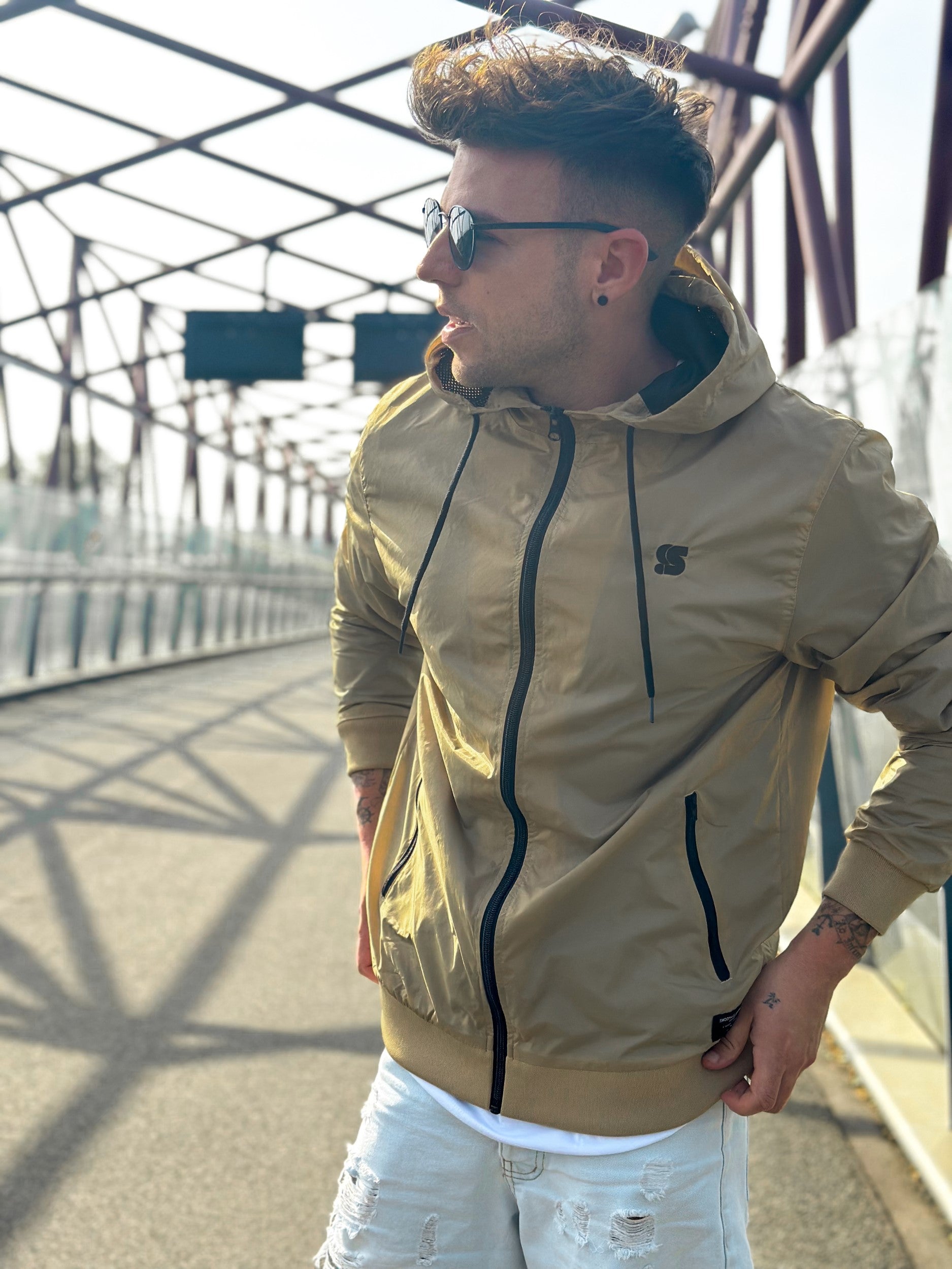 Sand Windbreaker / S Logo Black Embroidered Men