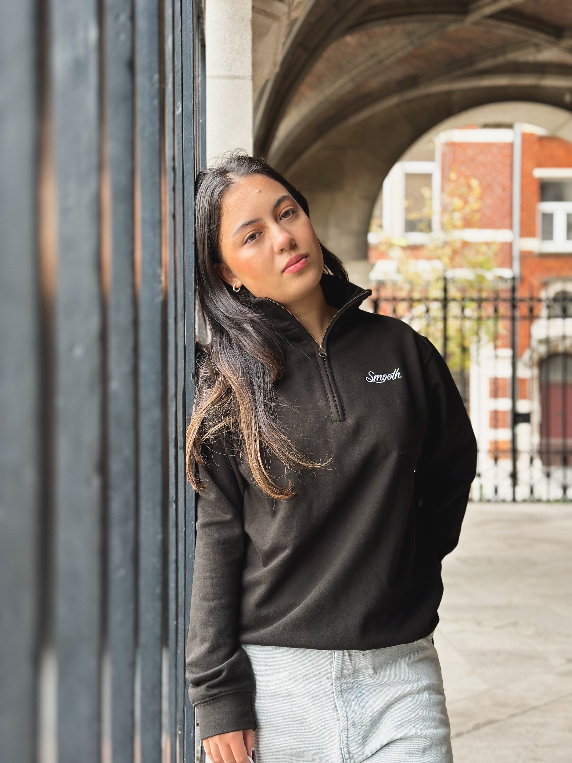 Black Half Zip Crew / Originals Minimal White Women