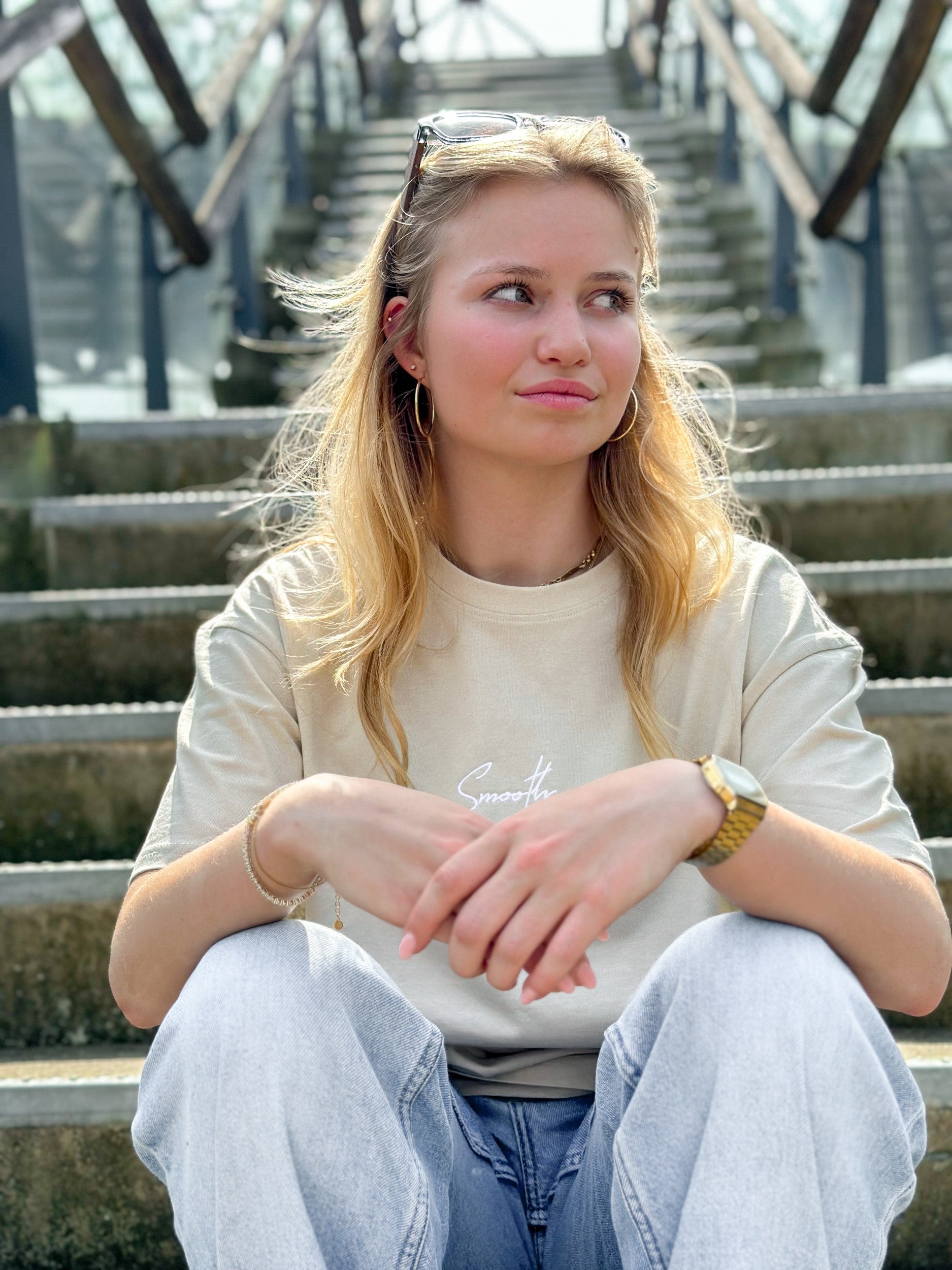 Heavy Sand T / Signature White Women