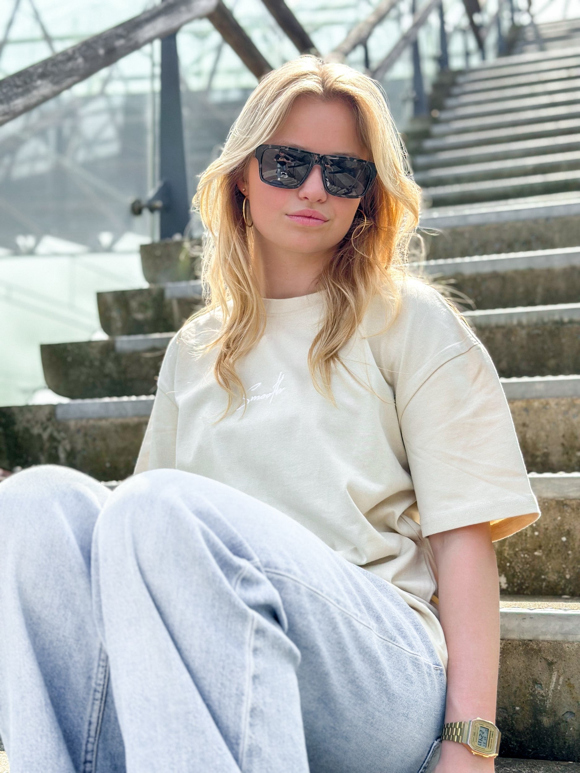 Heavy Sand T / Signature White Women
