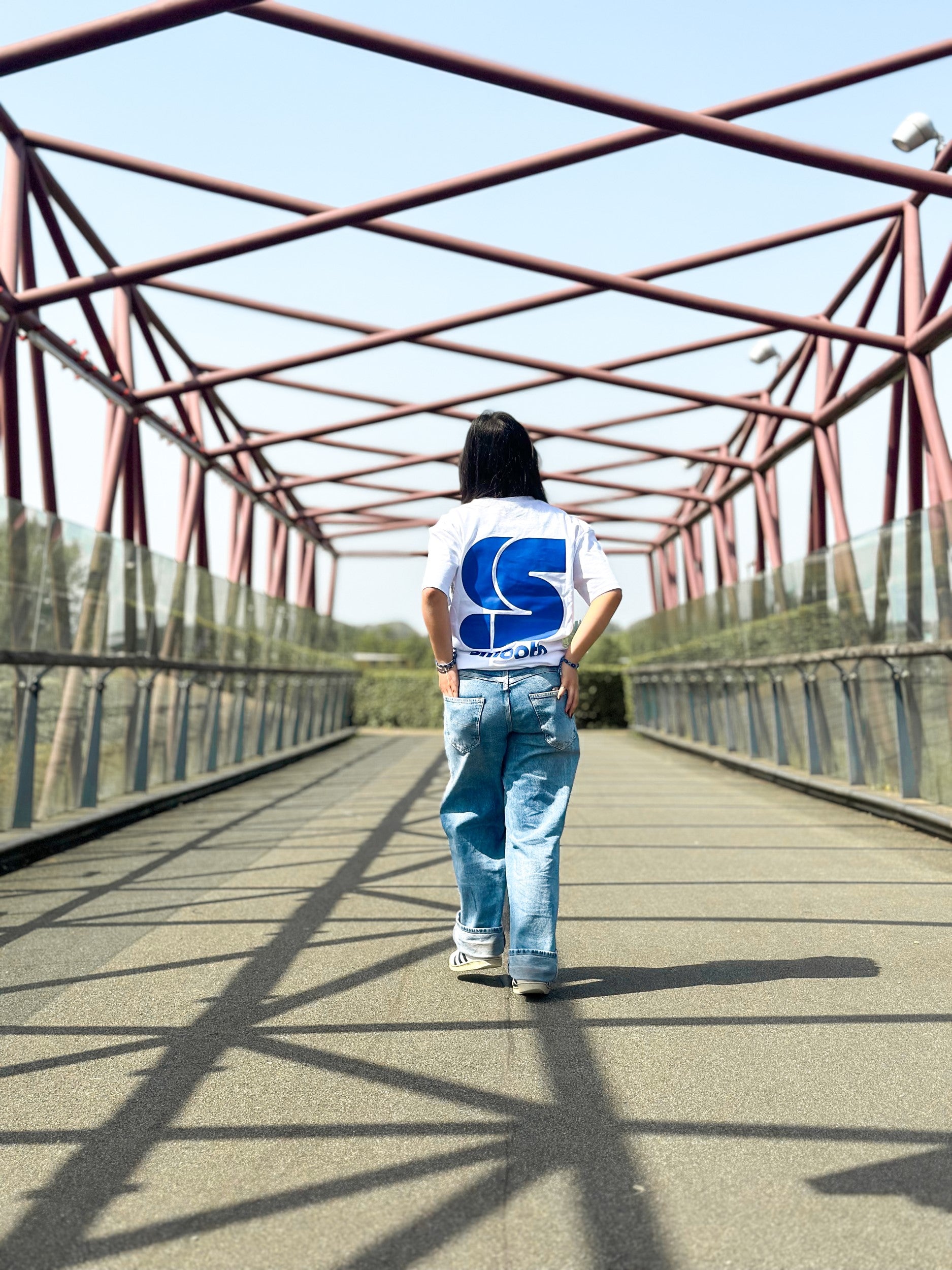 Heavy White T / S Logo Blue Front+Back Women