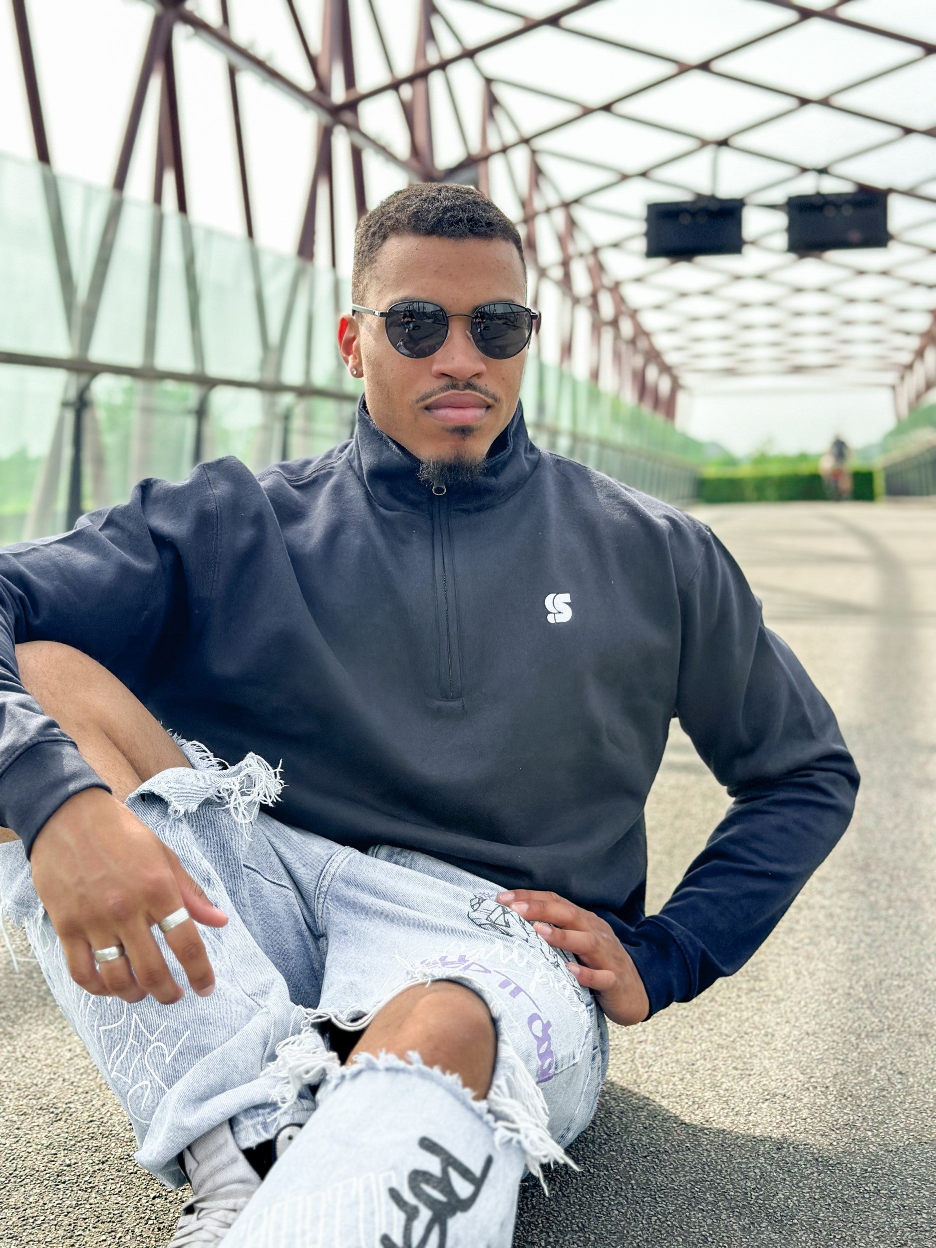 Navy Half Zip Crew / S Logo White Embroidered Men