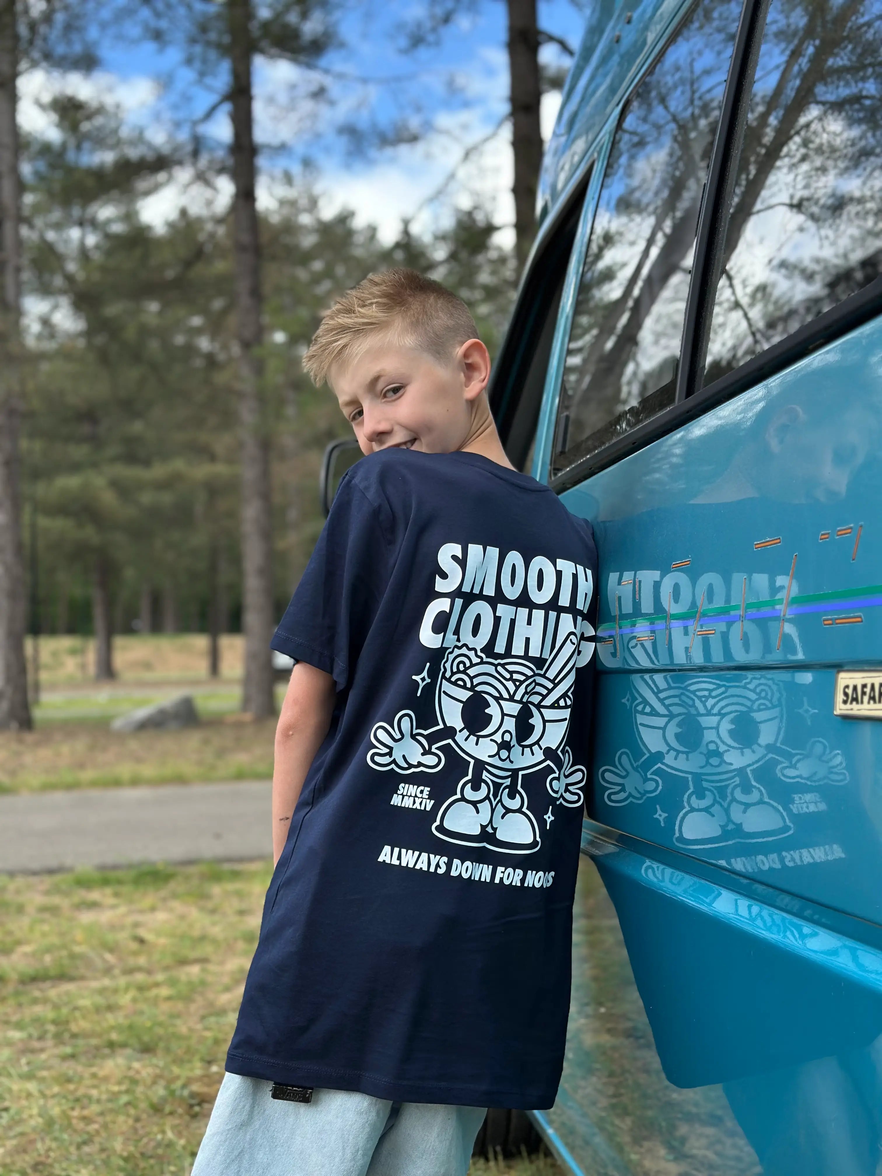 Dark Blue Kids T / Noods White Front+Back Boys