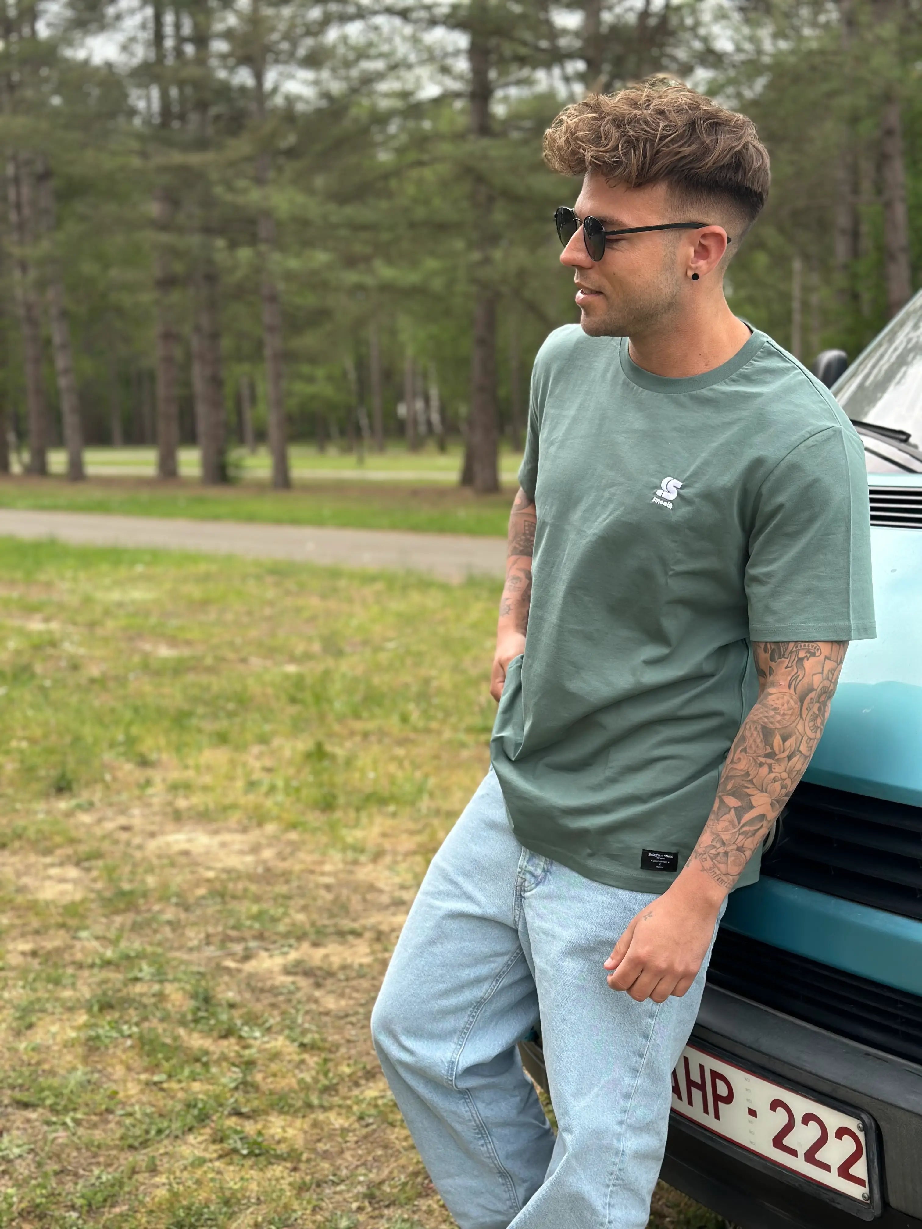 Dusty Green T / S Embroidered White Men