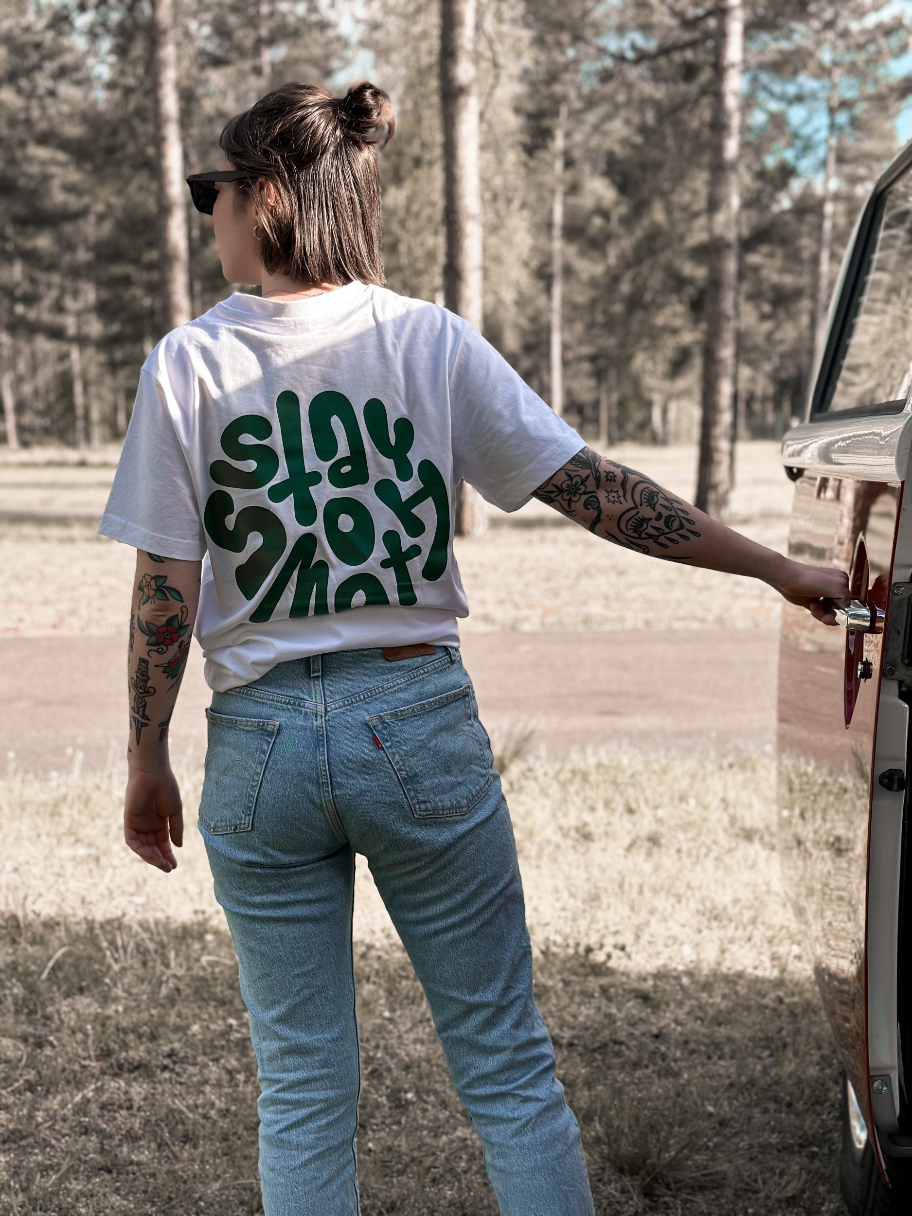 White T / Stay Smooth Green Front+Back Women