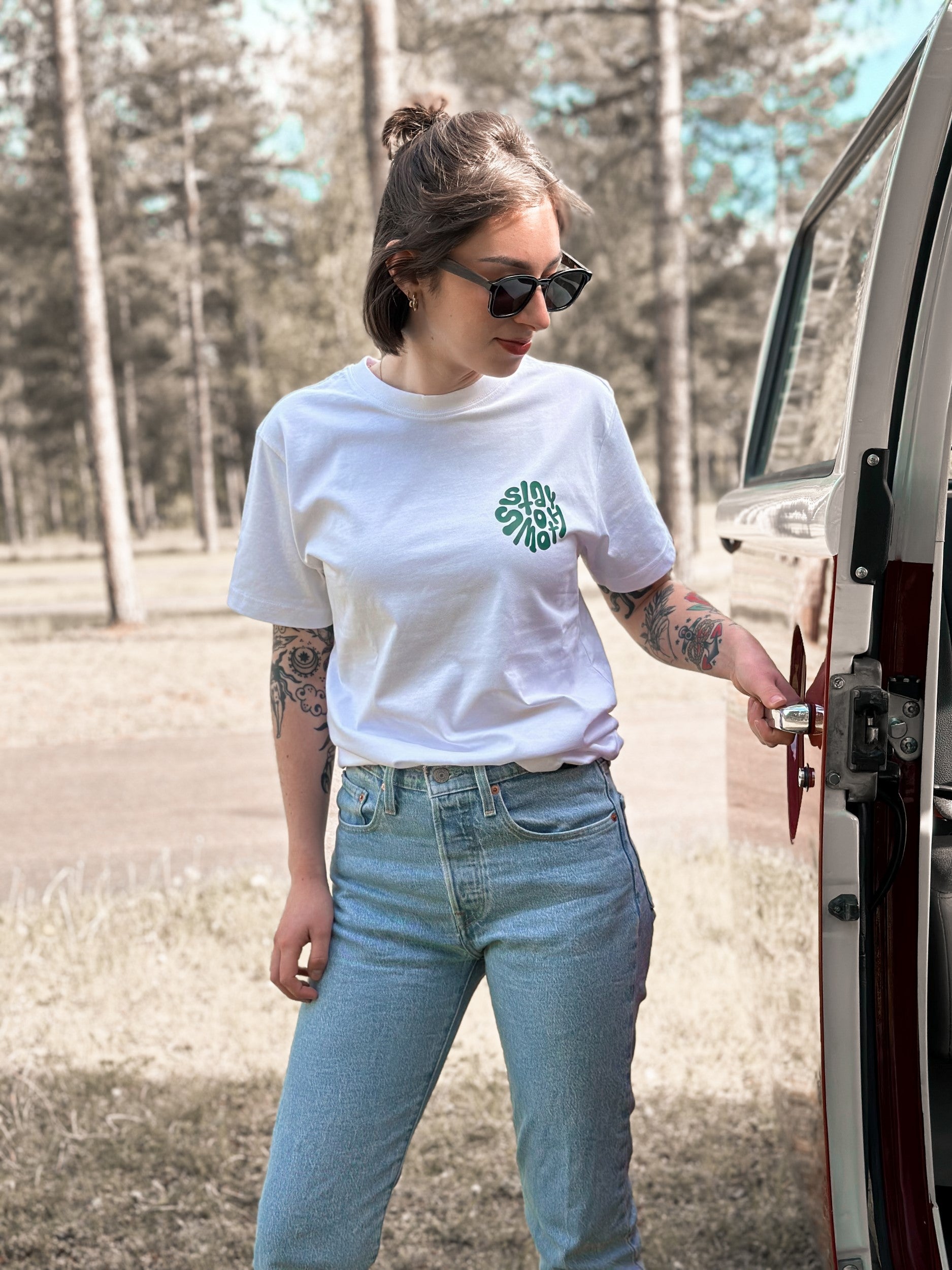 White T / Stay Smooth Green Front+Back Women