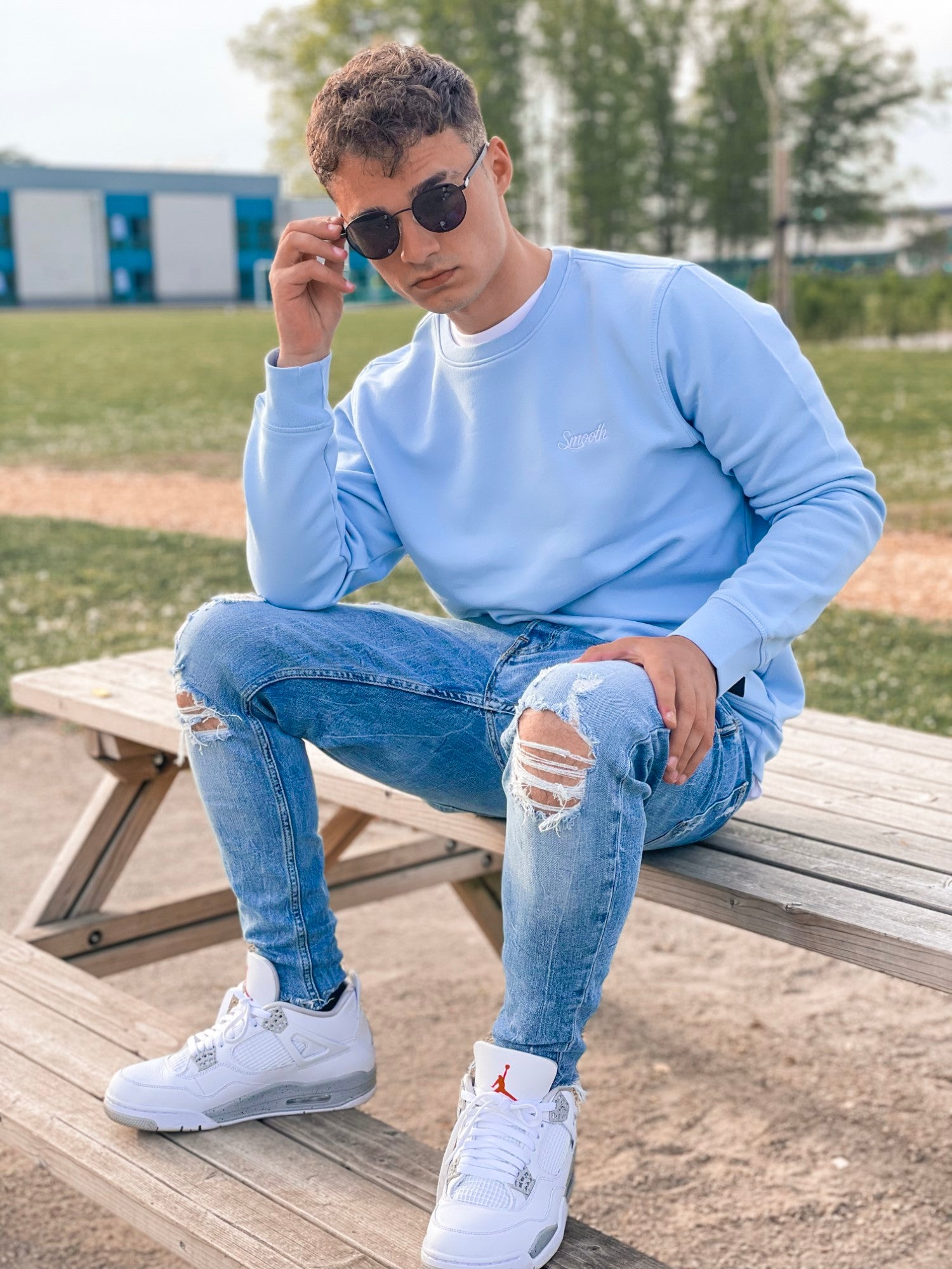 Sky Blue Crew / Originals Minimal White Men