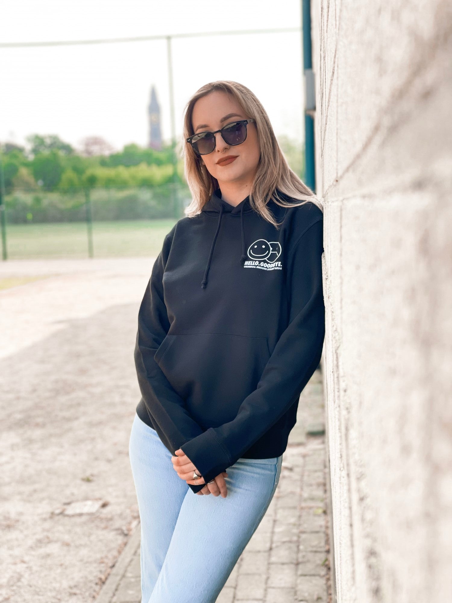 Black Hoodie / Smiles White Front Women