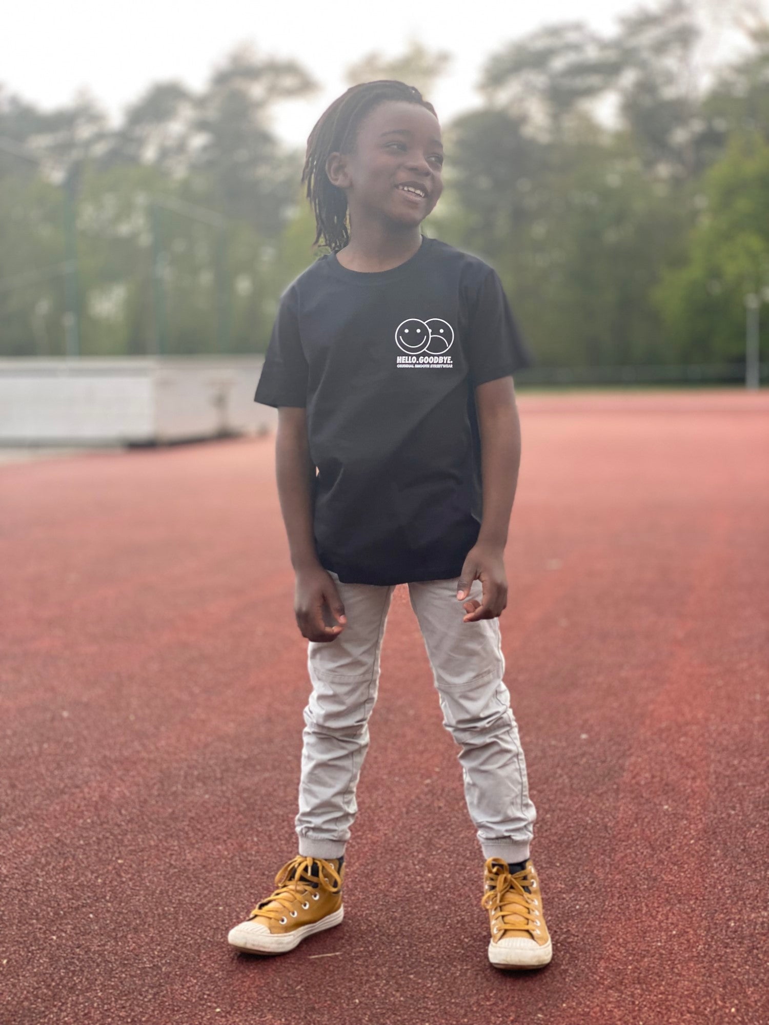 Black Kids T / Smiles White Front Boys