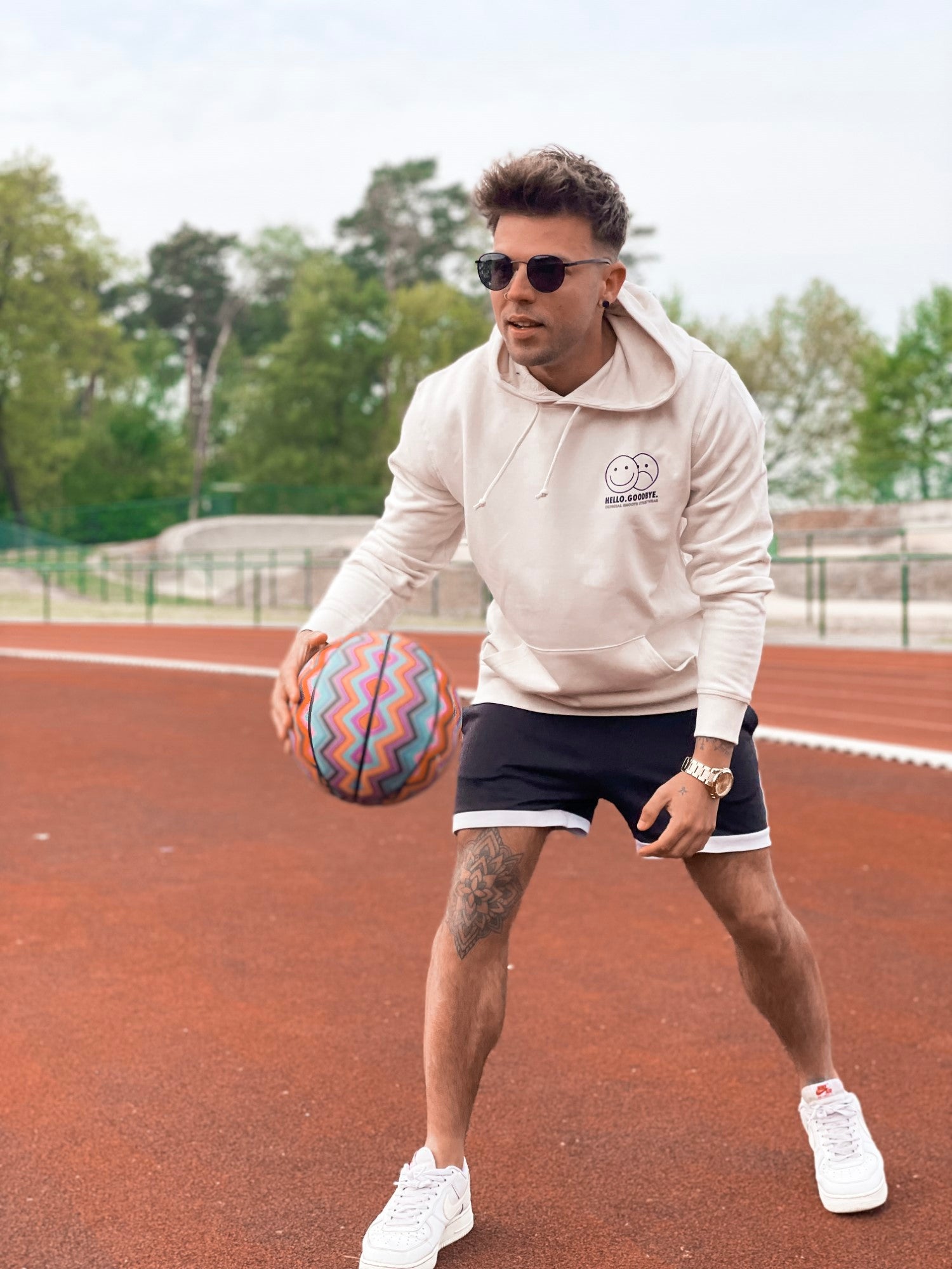 Vintage White Hoodie / Smiles Black Front Men
