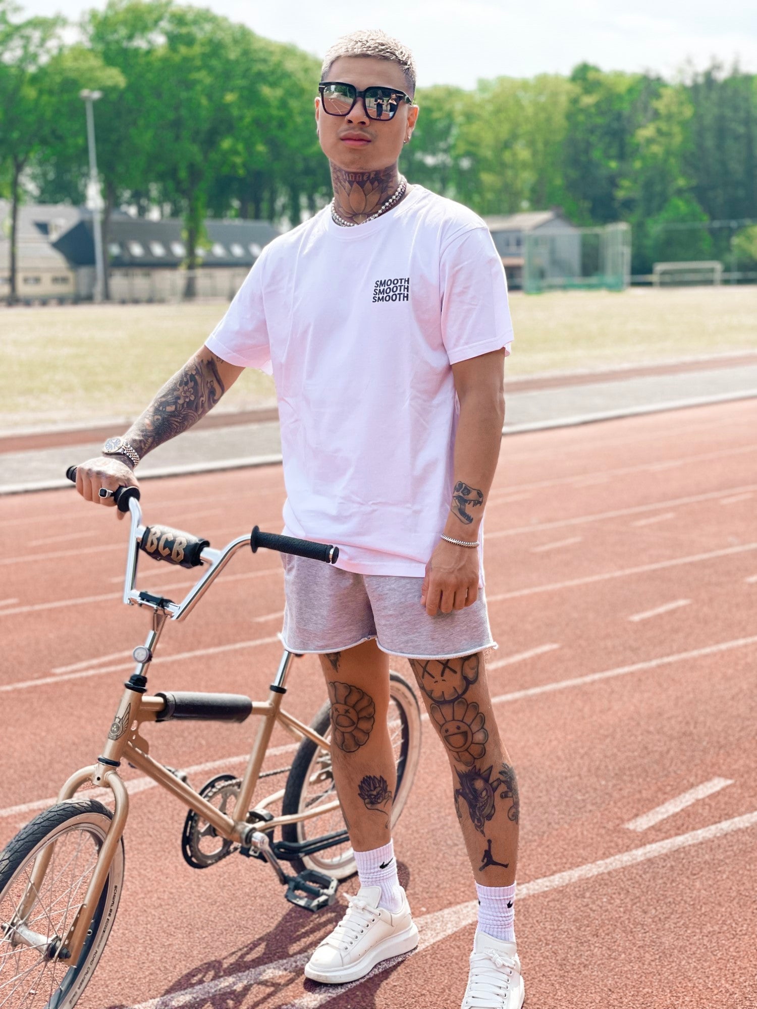 White T / Ace Men