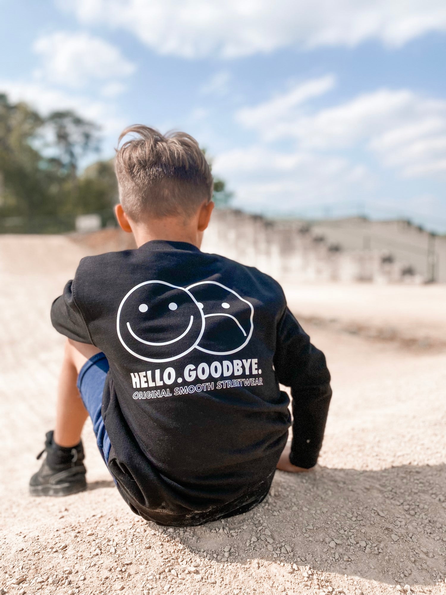 Black Kids Crew / Smiles White Front+Back Boys