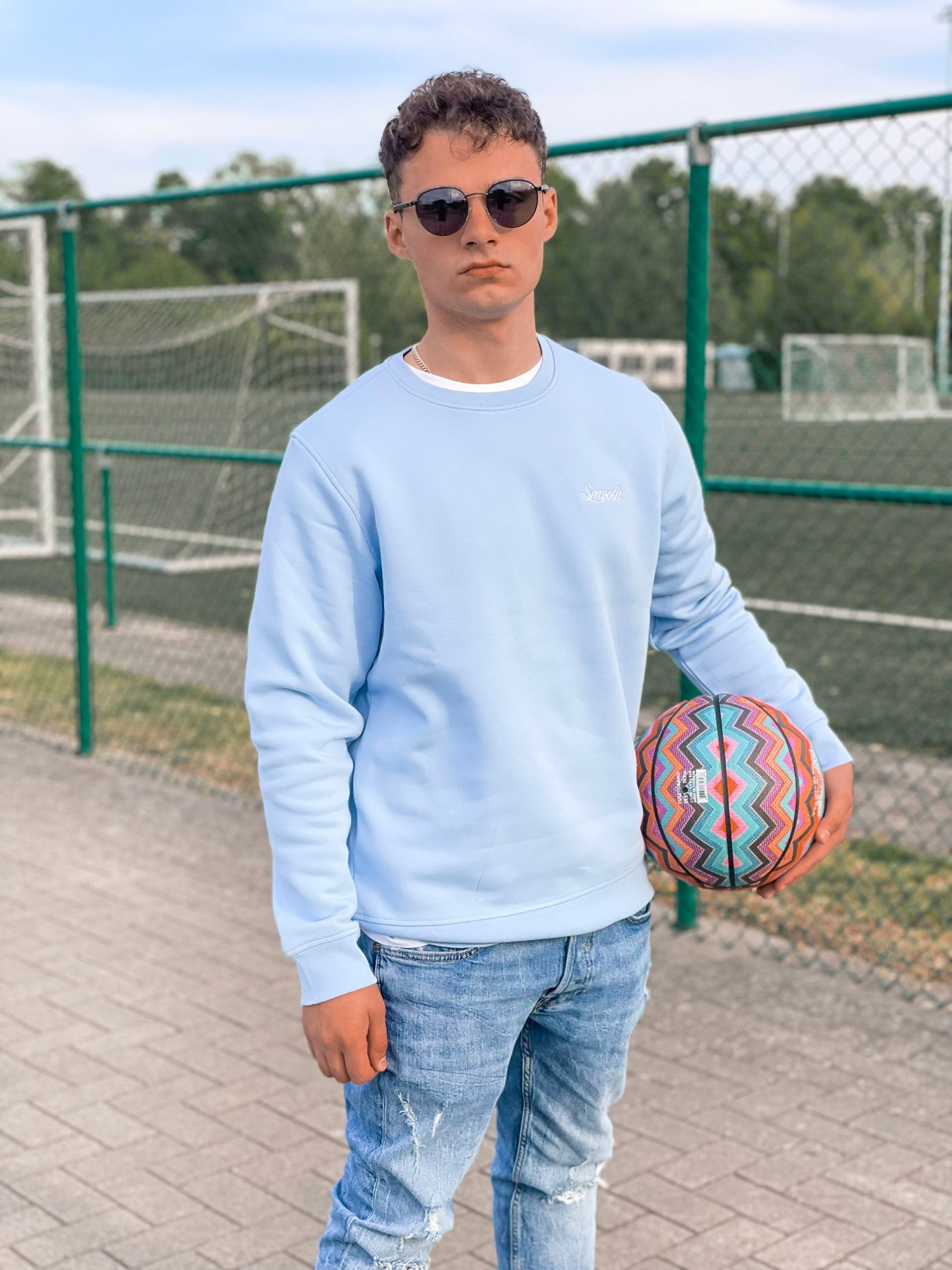 Sky Blue Crew / Originals Minimal White Men