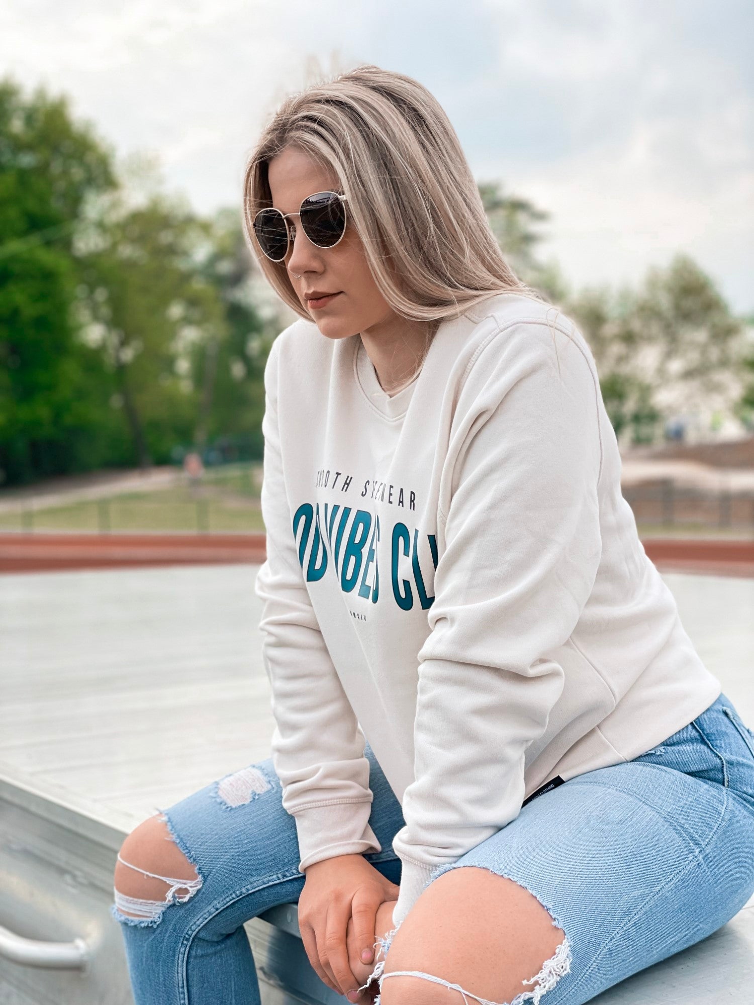 Vintage White Crew / Varsity Black Outline Women