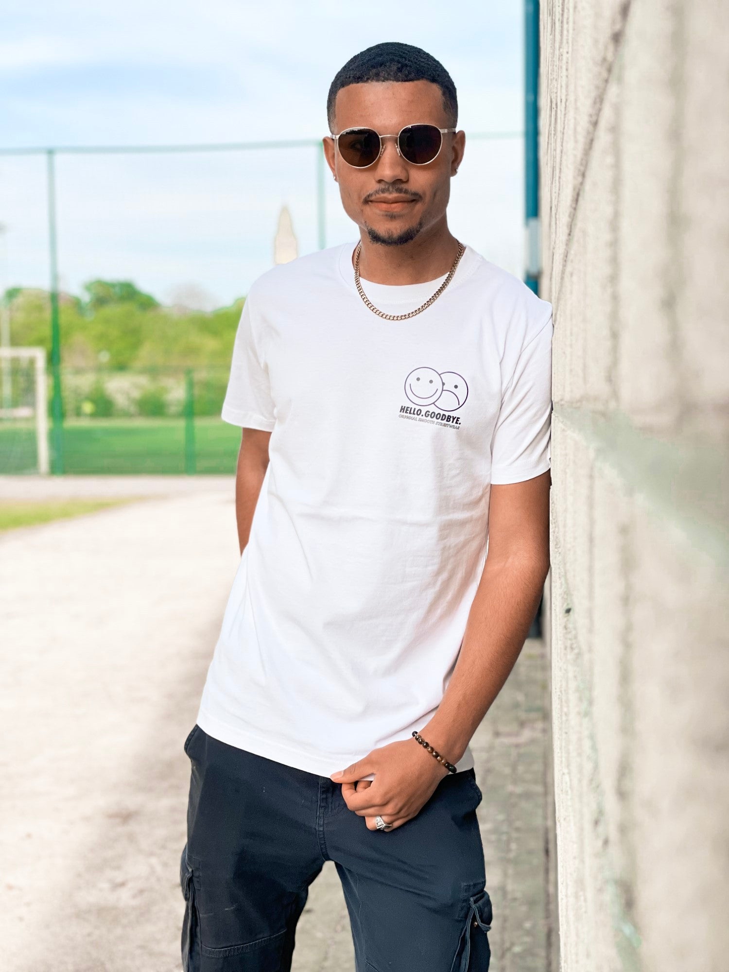White T / Smiles Black Front+Back Men