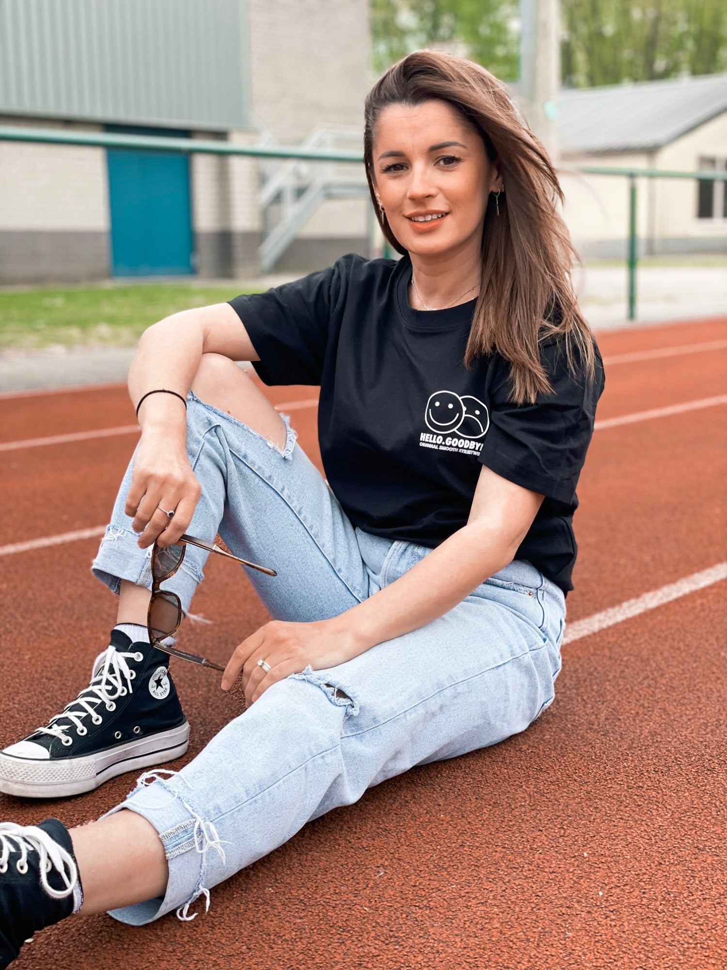 Black T / Smiles White Front Women