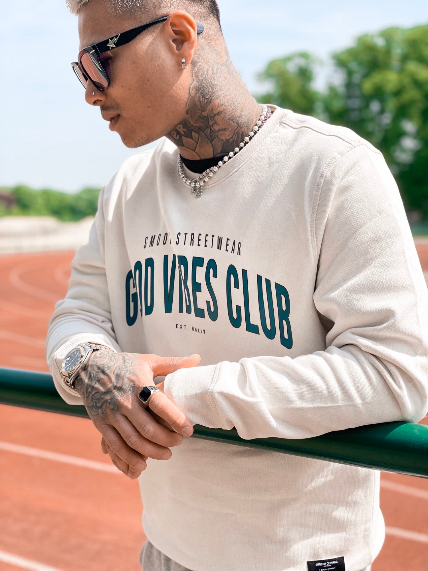 Vintage White Crew / Varsity Black Outline Men