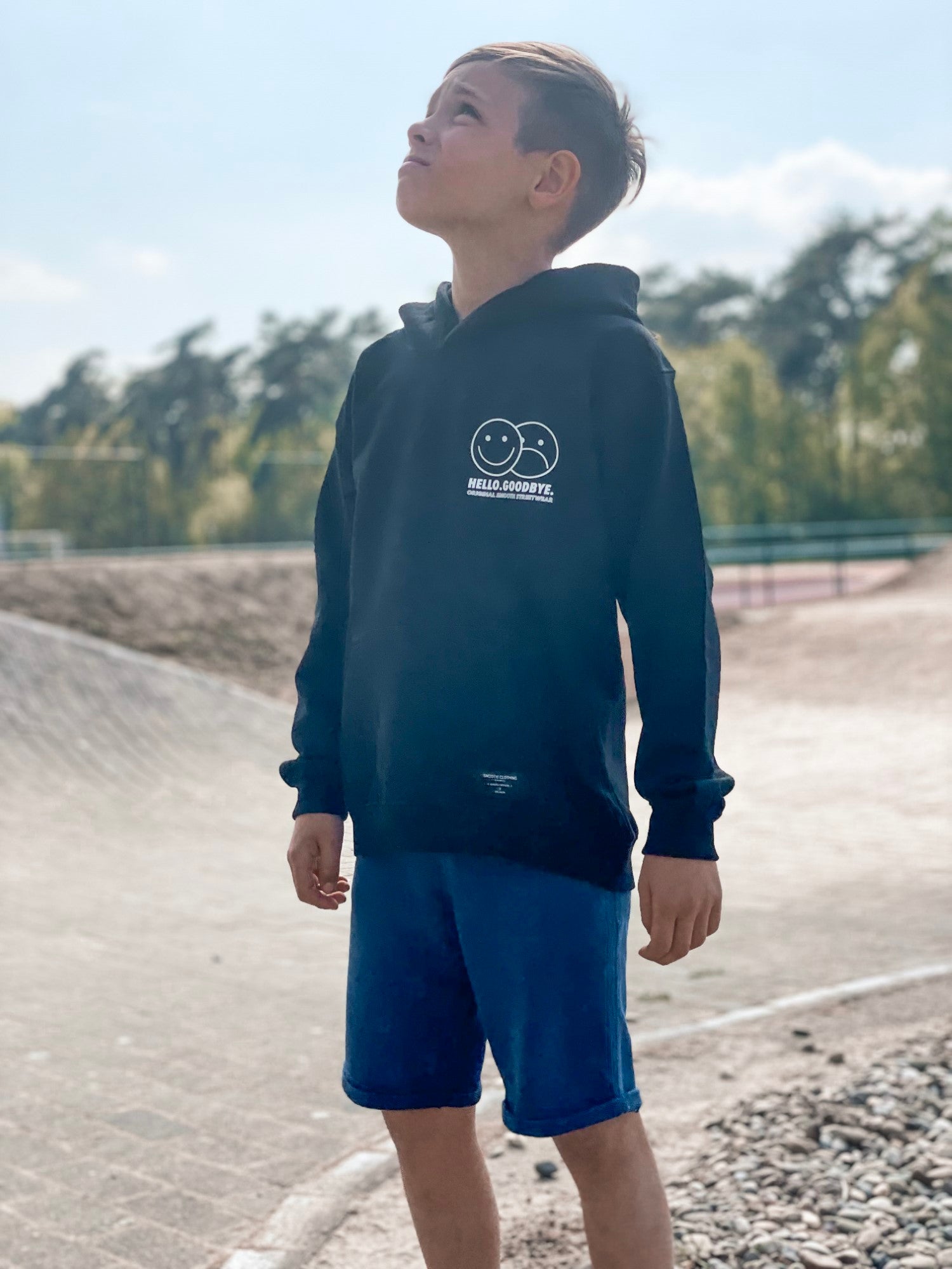 Black Kids Hoodie / Smiles White Front+Back Boys