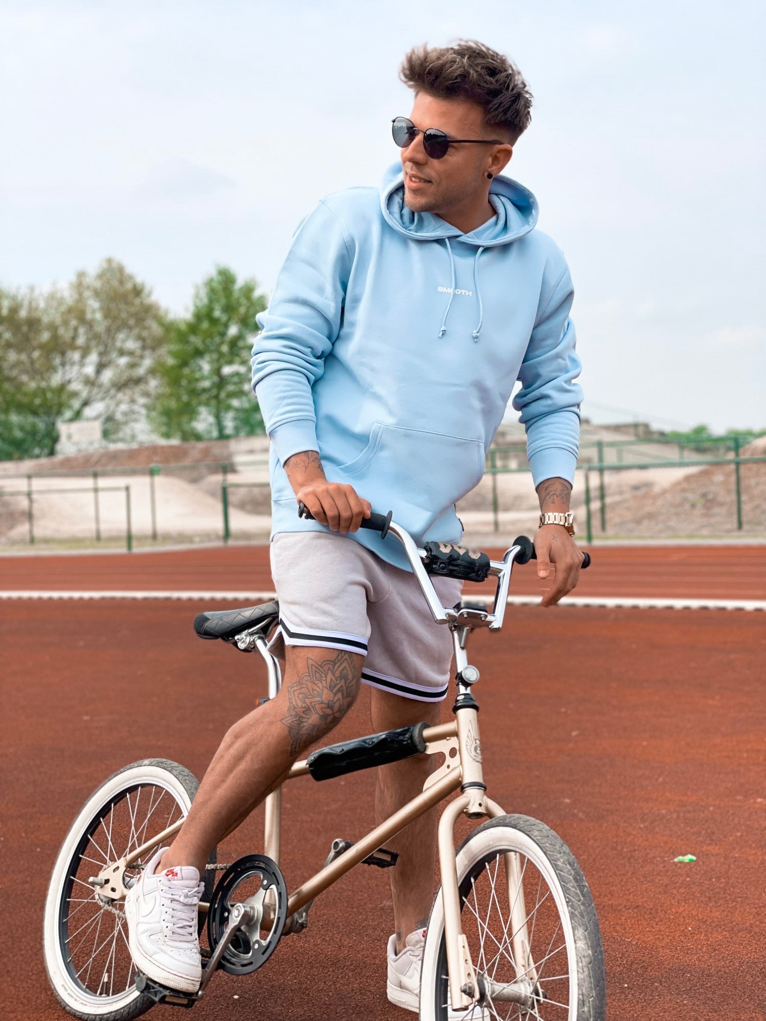 Sky Blue Hoodie / Warp White Men