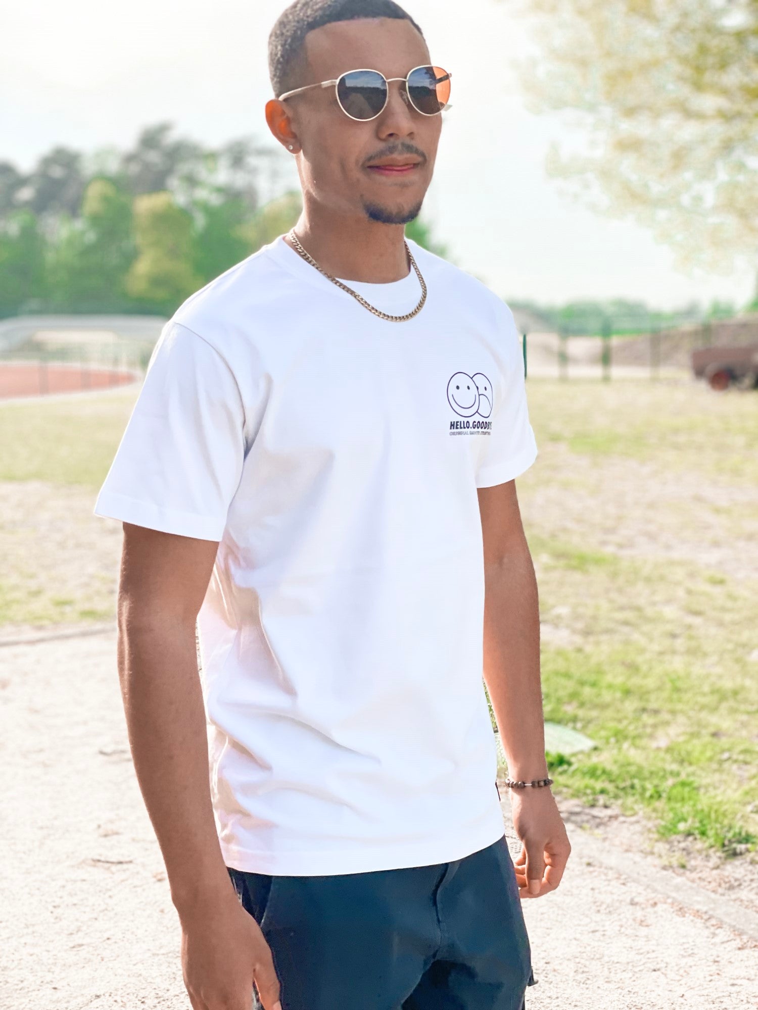 White T / Smiles Black Front+Back Men