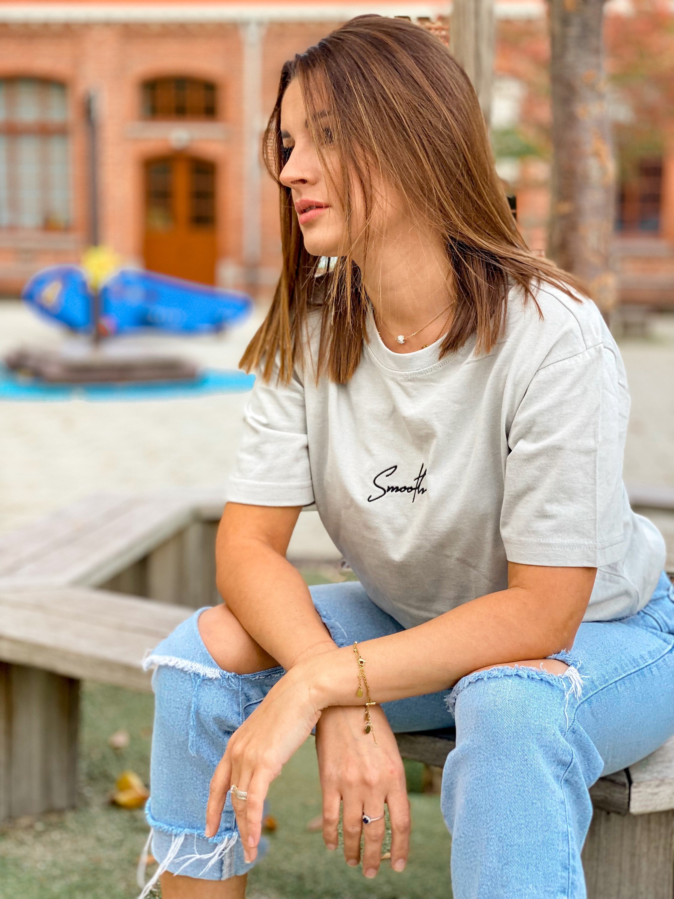 Soft Concrete T / Signature Black Women