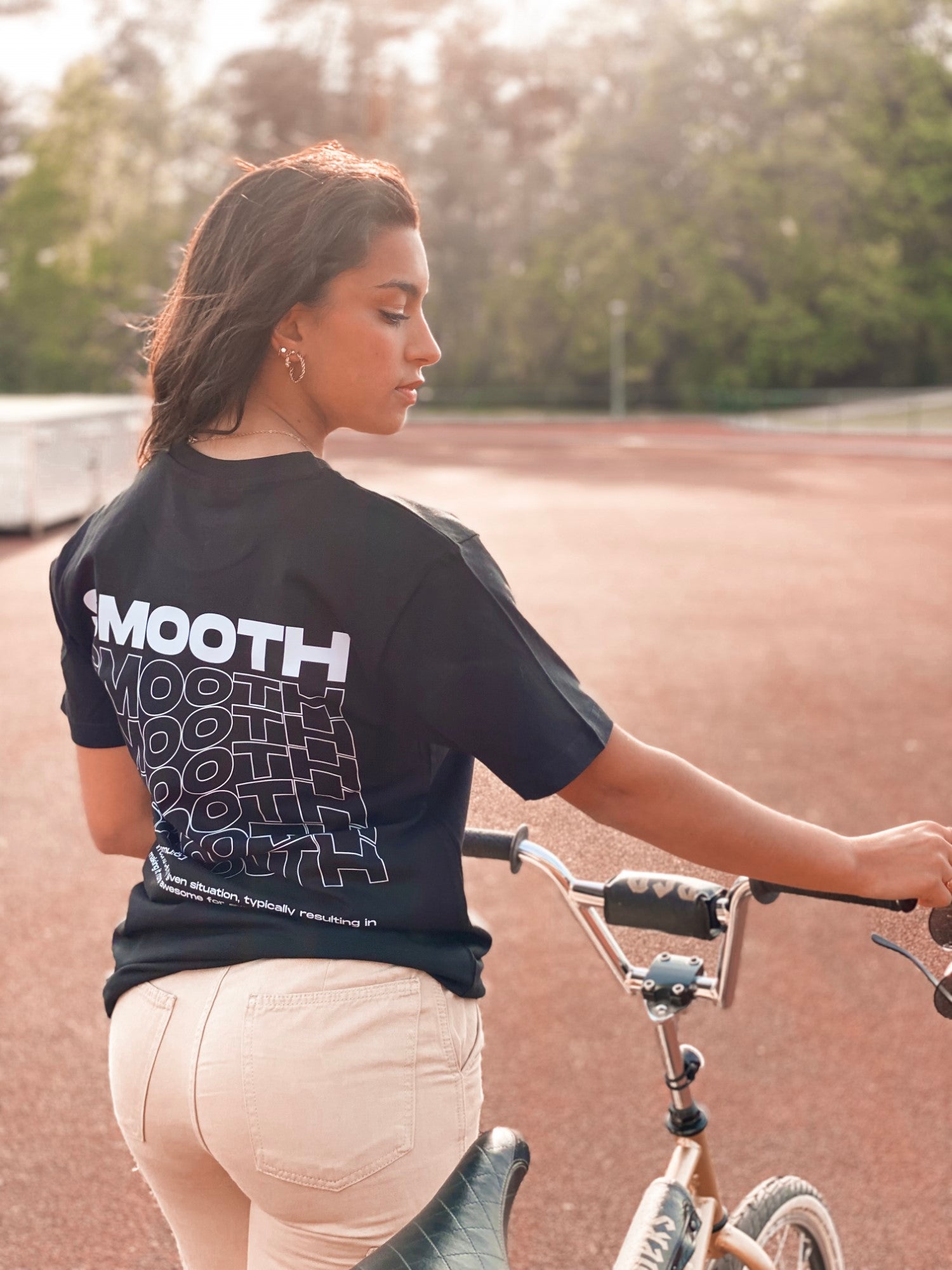 Black T / Warp Sky Blue Women