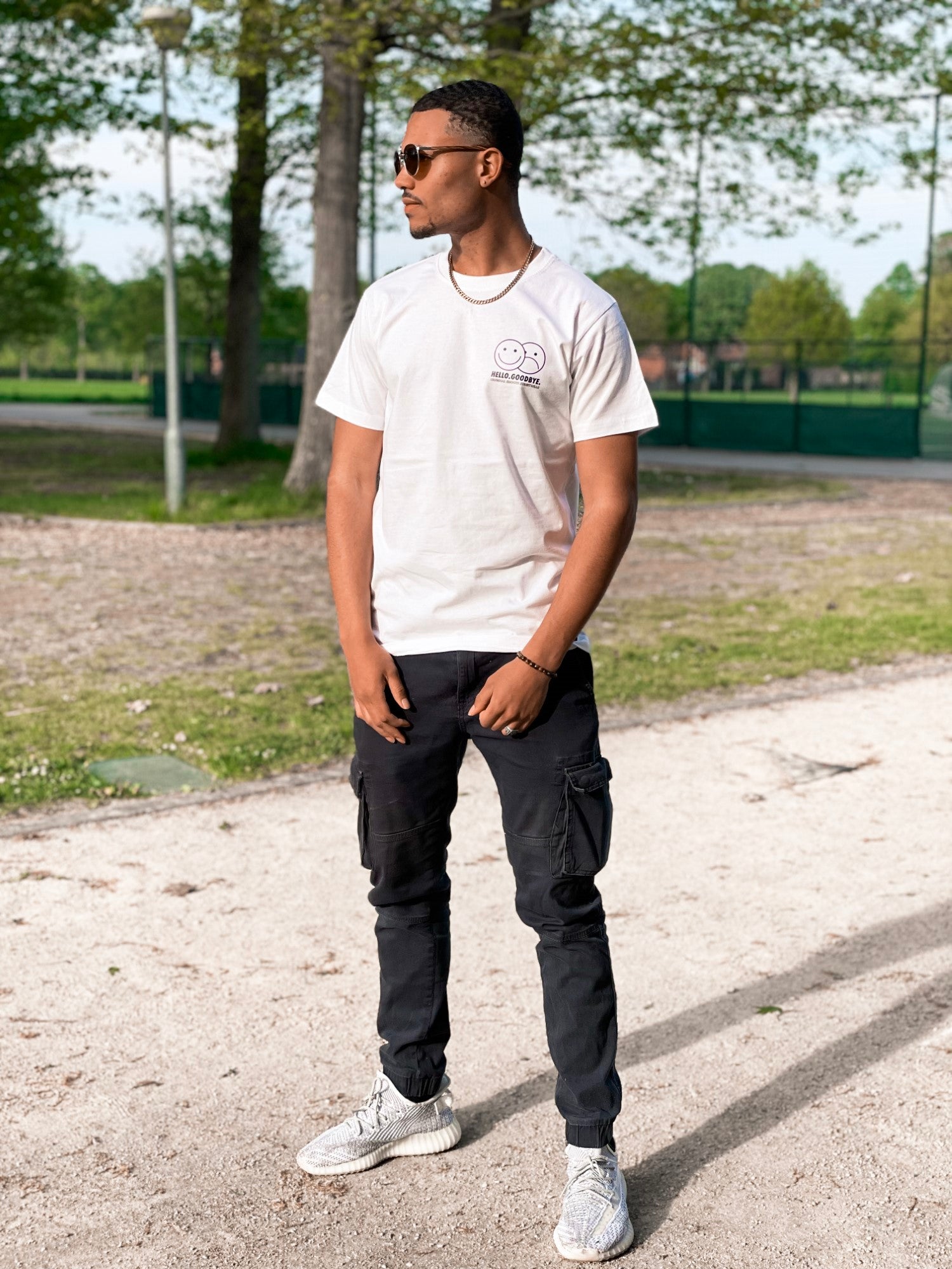 White T / Smiles Black Front+Back Men