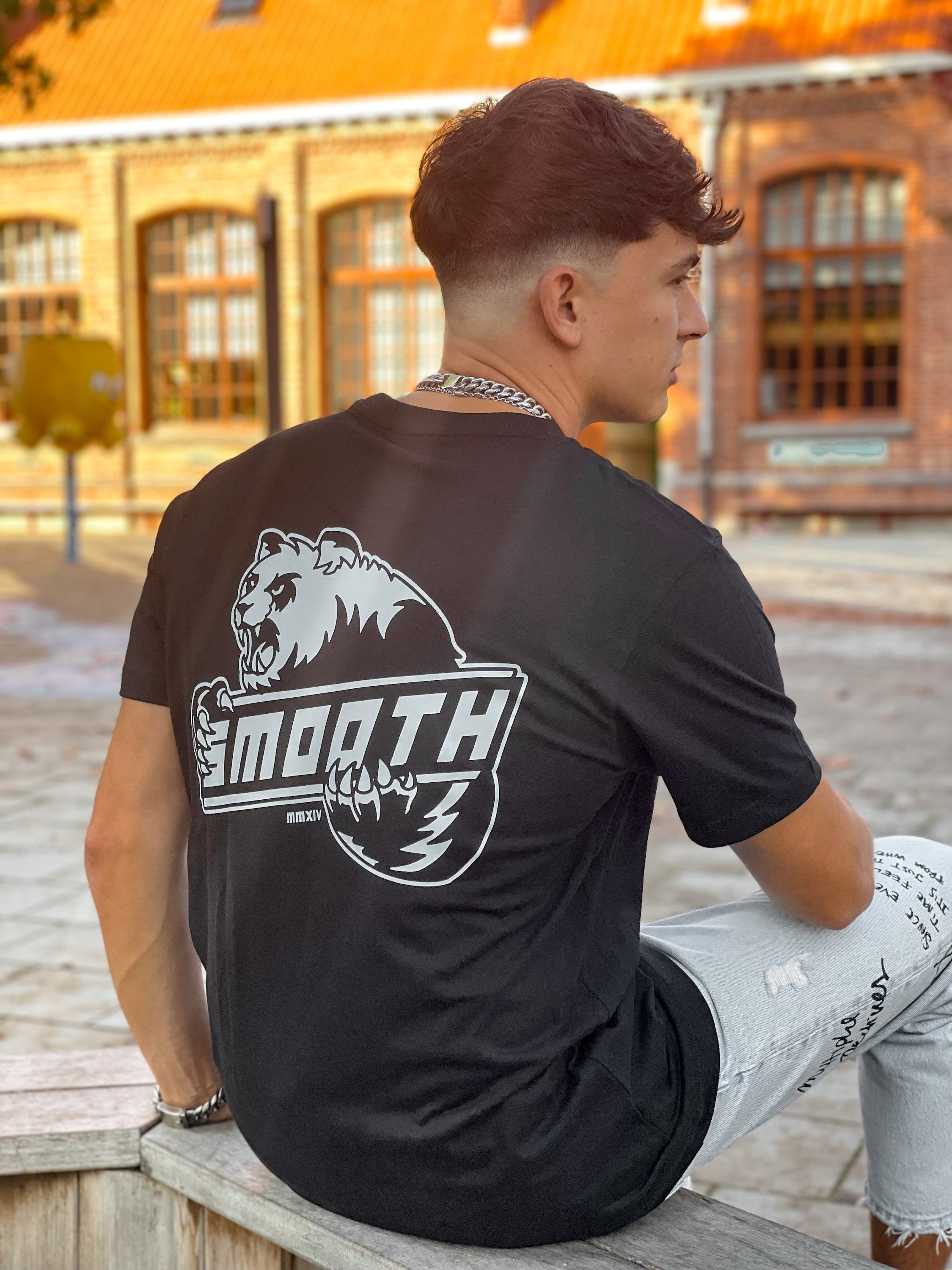 Black T / Bad Panda White Front+Back Men