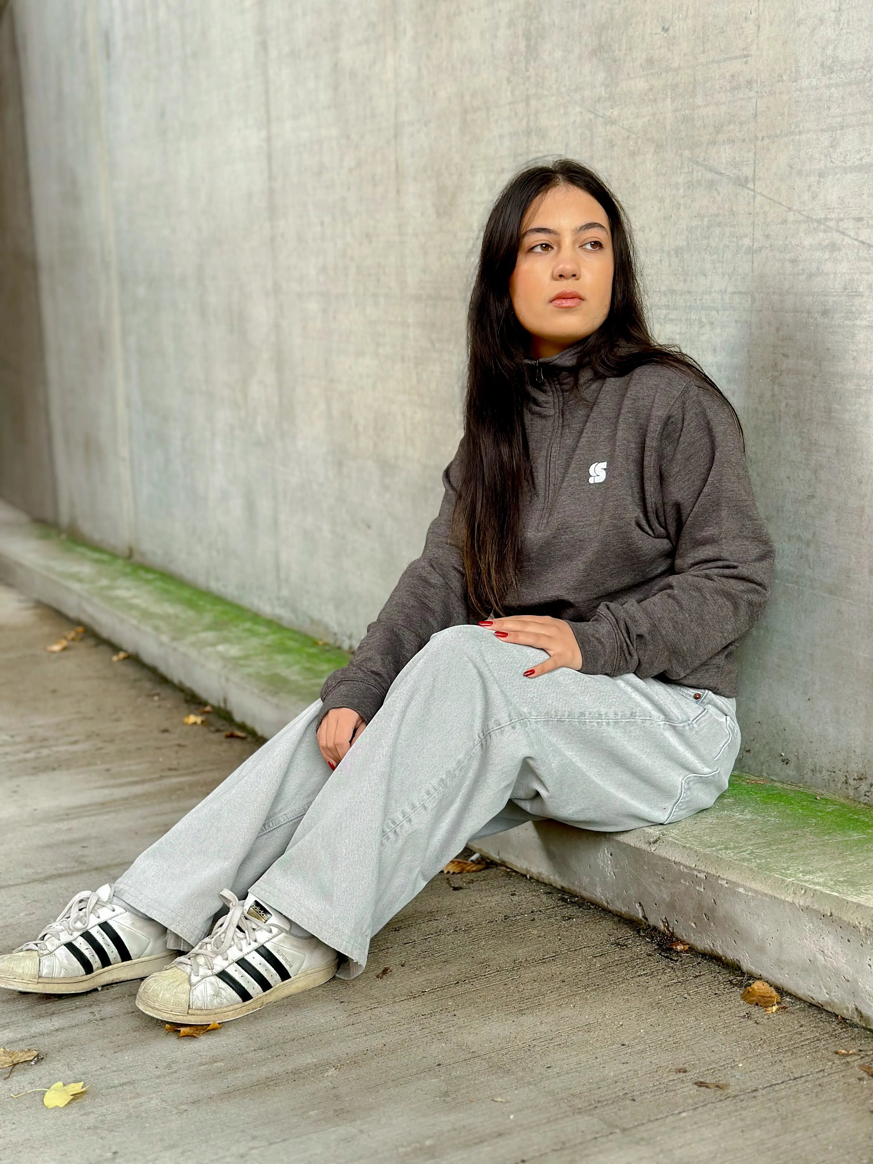 Dark Grey Half Zip Crew / S Logo White Embroidered Women