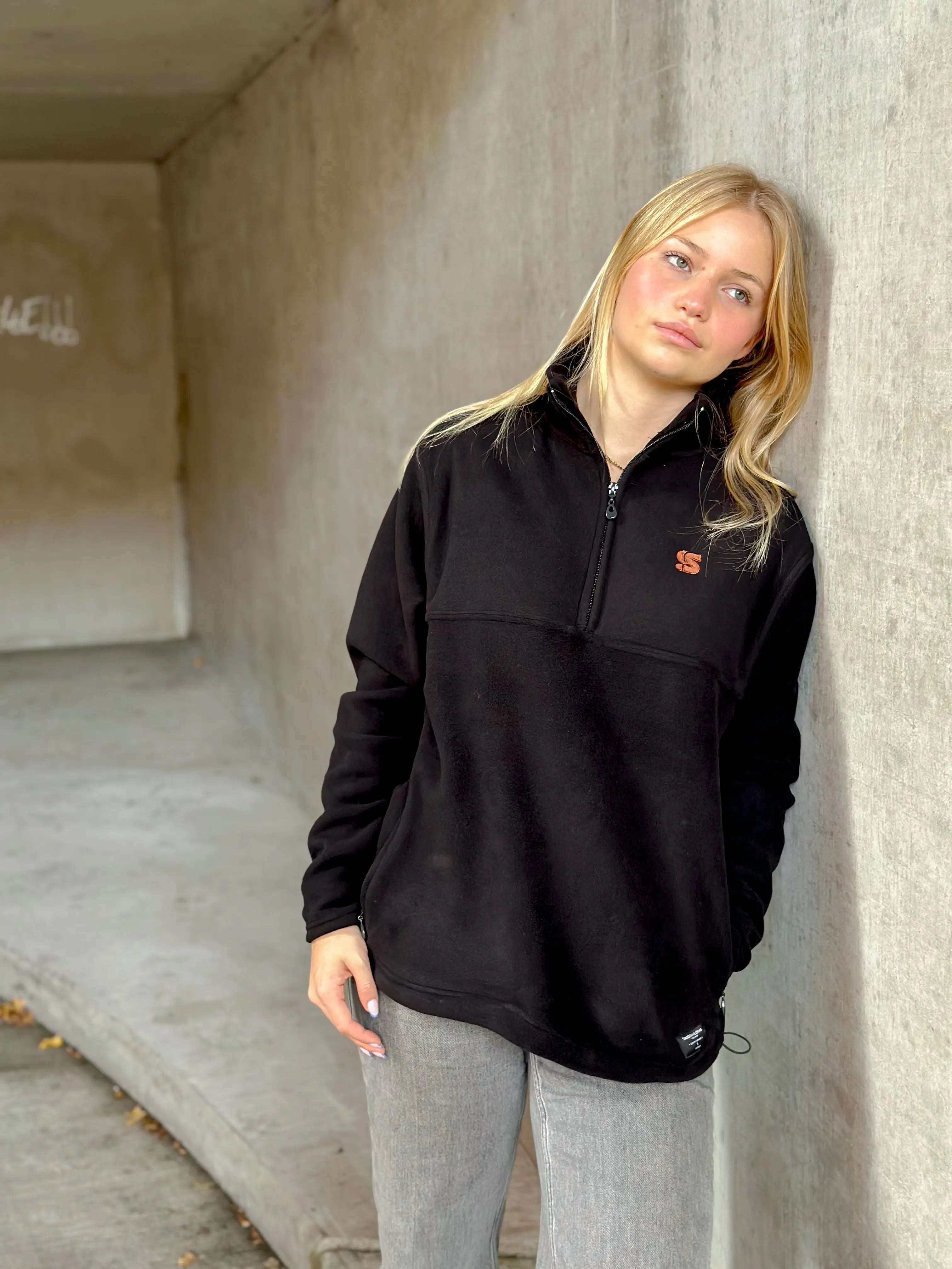 Black Fleece Half Zip Crew / S Logo Copper Embroidered Women