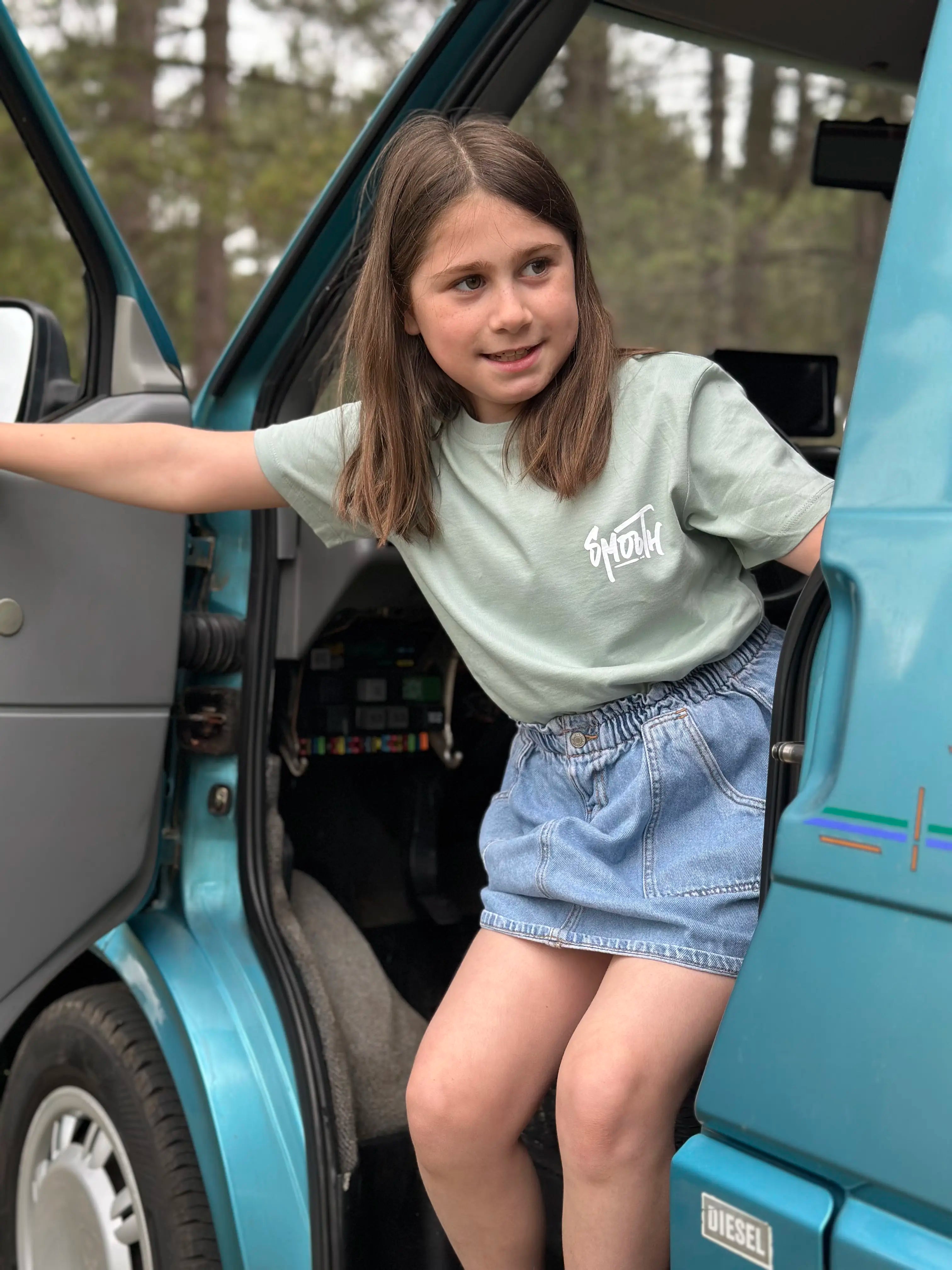 Aloe Kids T / Dainty White Front+Back Girls