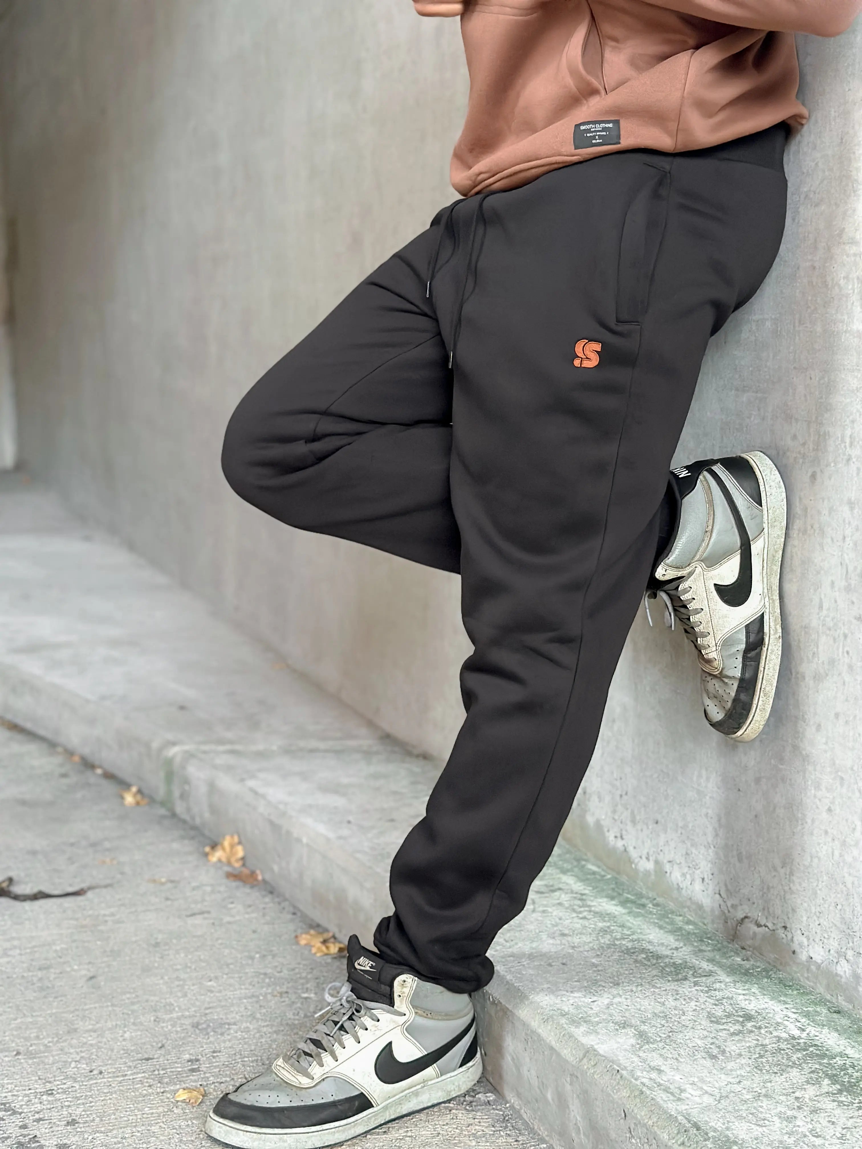 Black Pants / S Logo Copper Embroidered Men