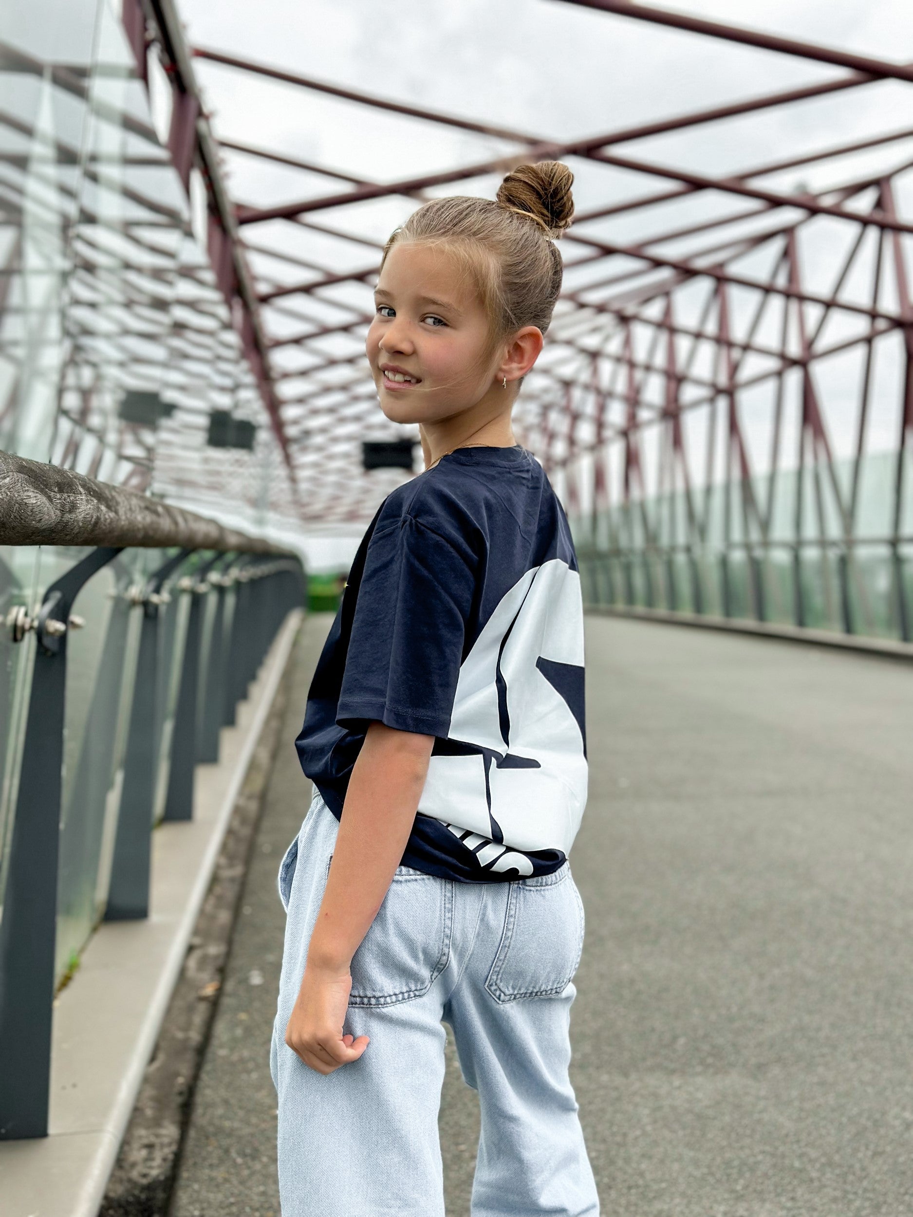 Navy Kids T / S Logo White Front+Back Girls