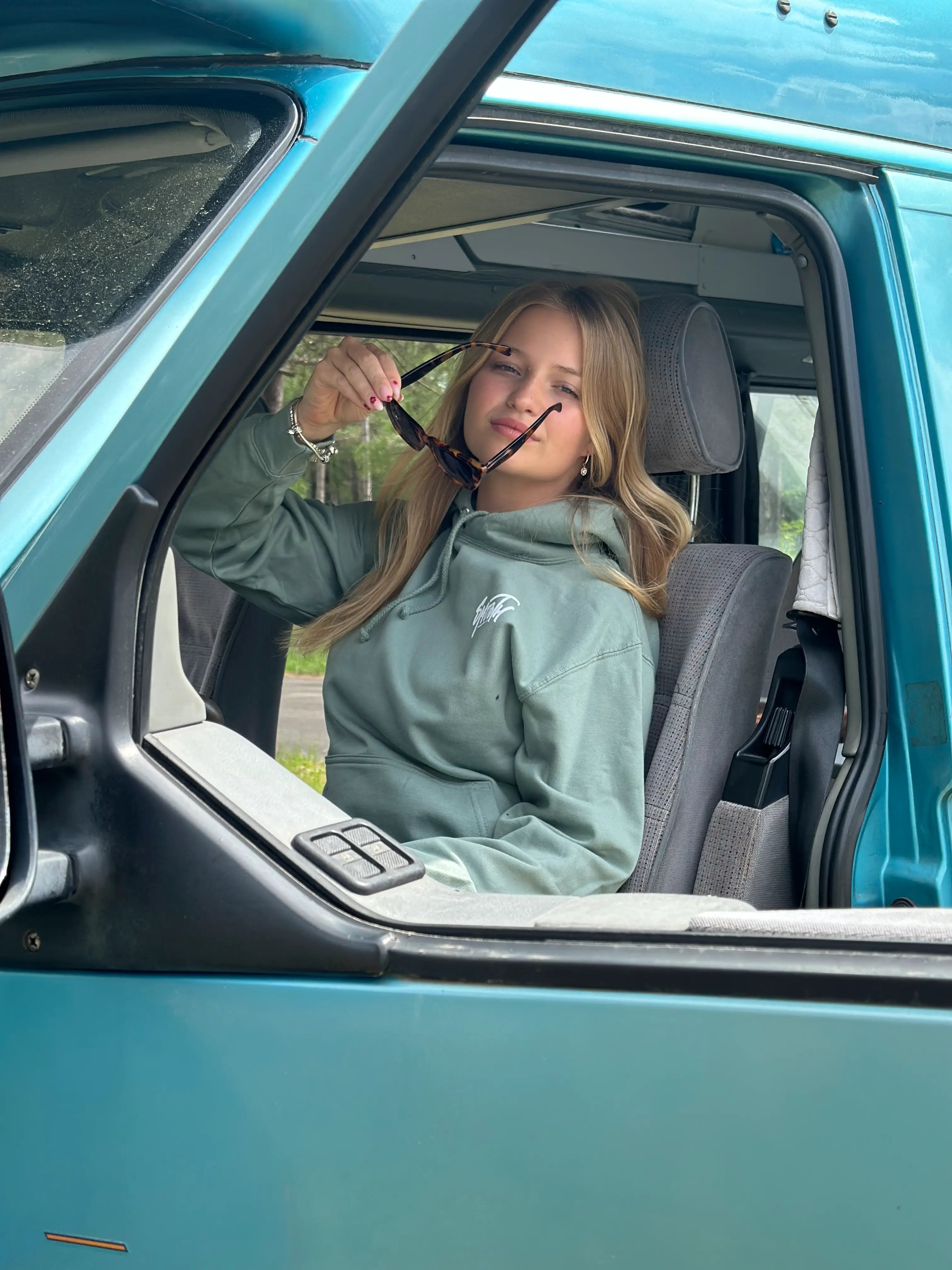 Dusty Green Summer Hoodie / Dainty White Front+Back Women