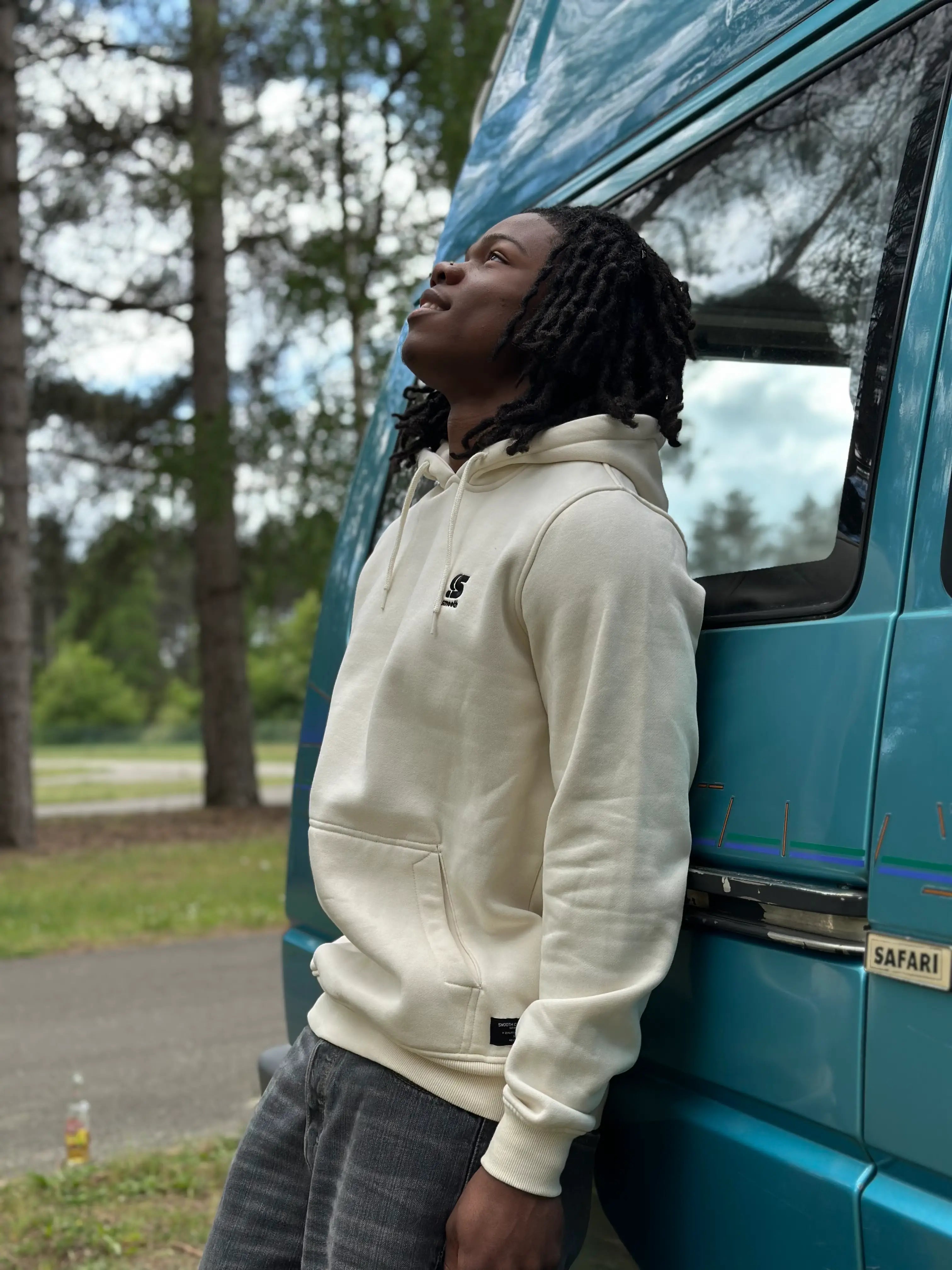 Ivory Hoodie / S Embroidered Black Men