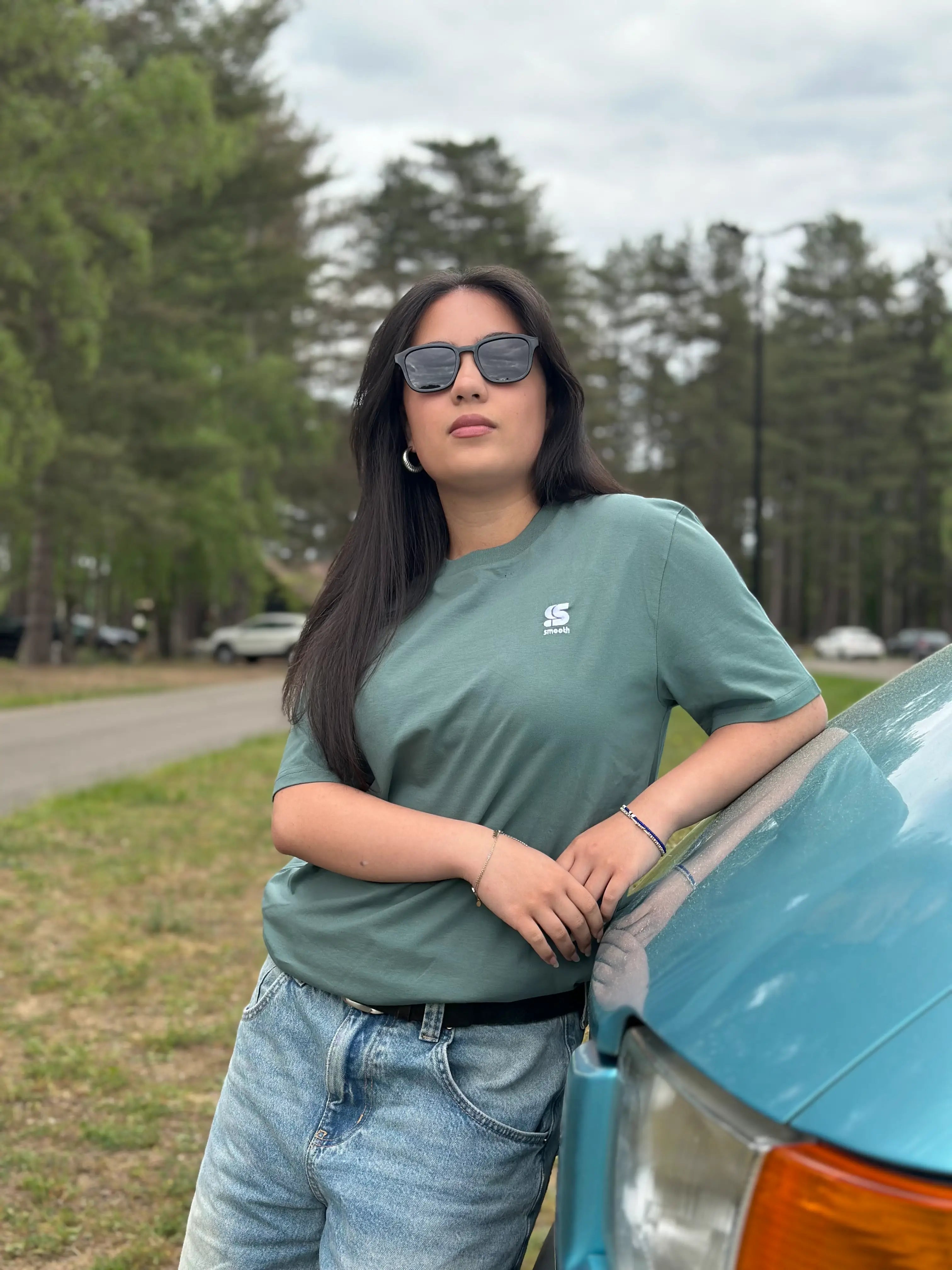 Dusty Green T / S Embroidered White Women
