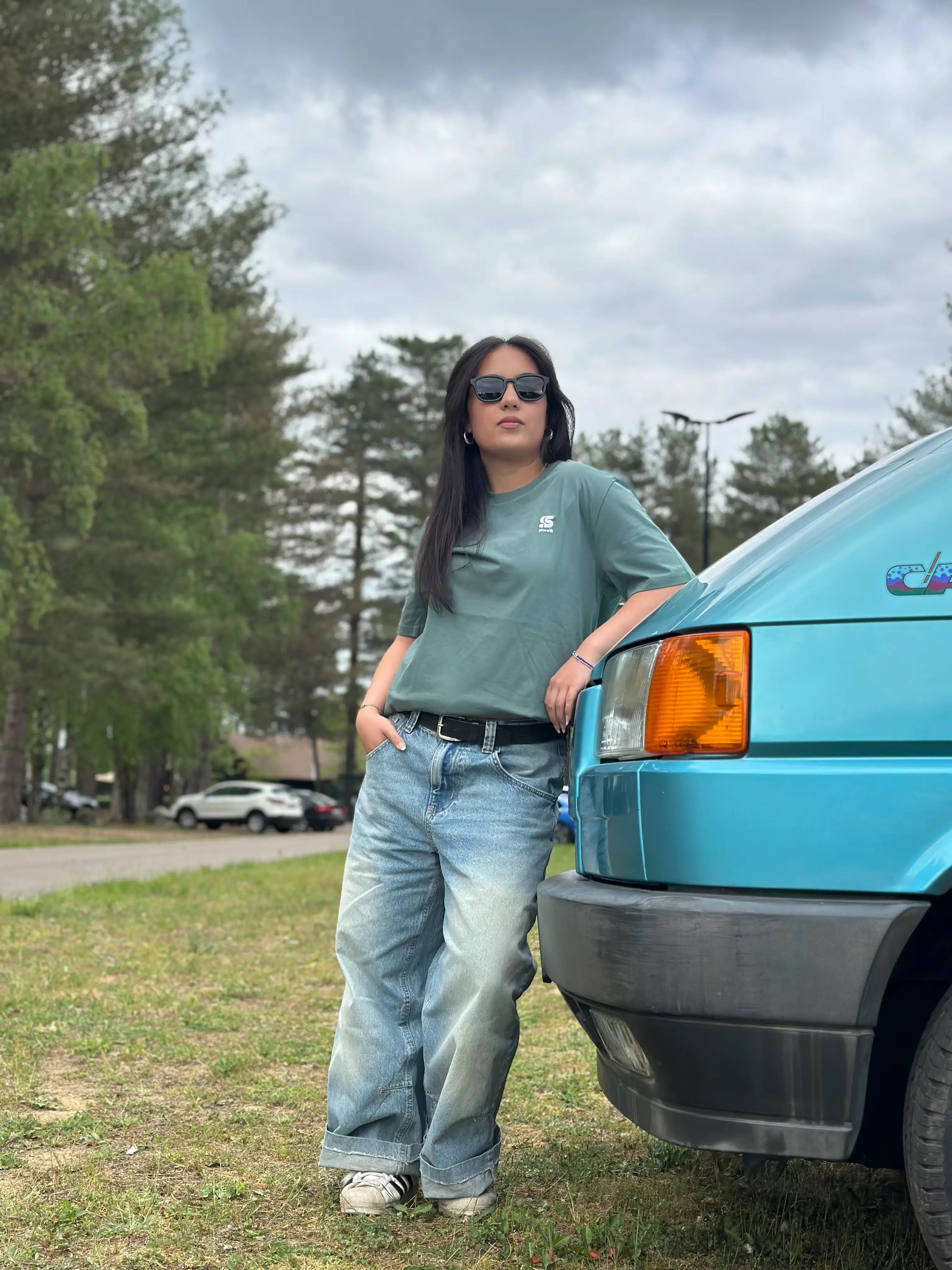 Dusty Green T / S Embroidered White Women