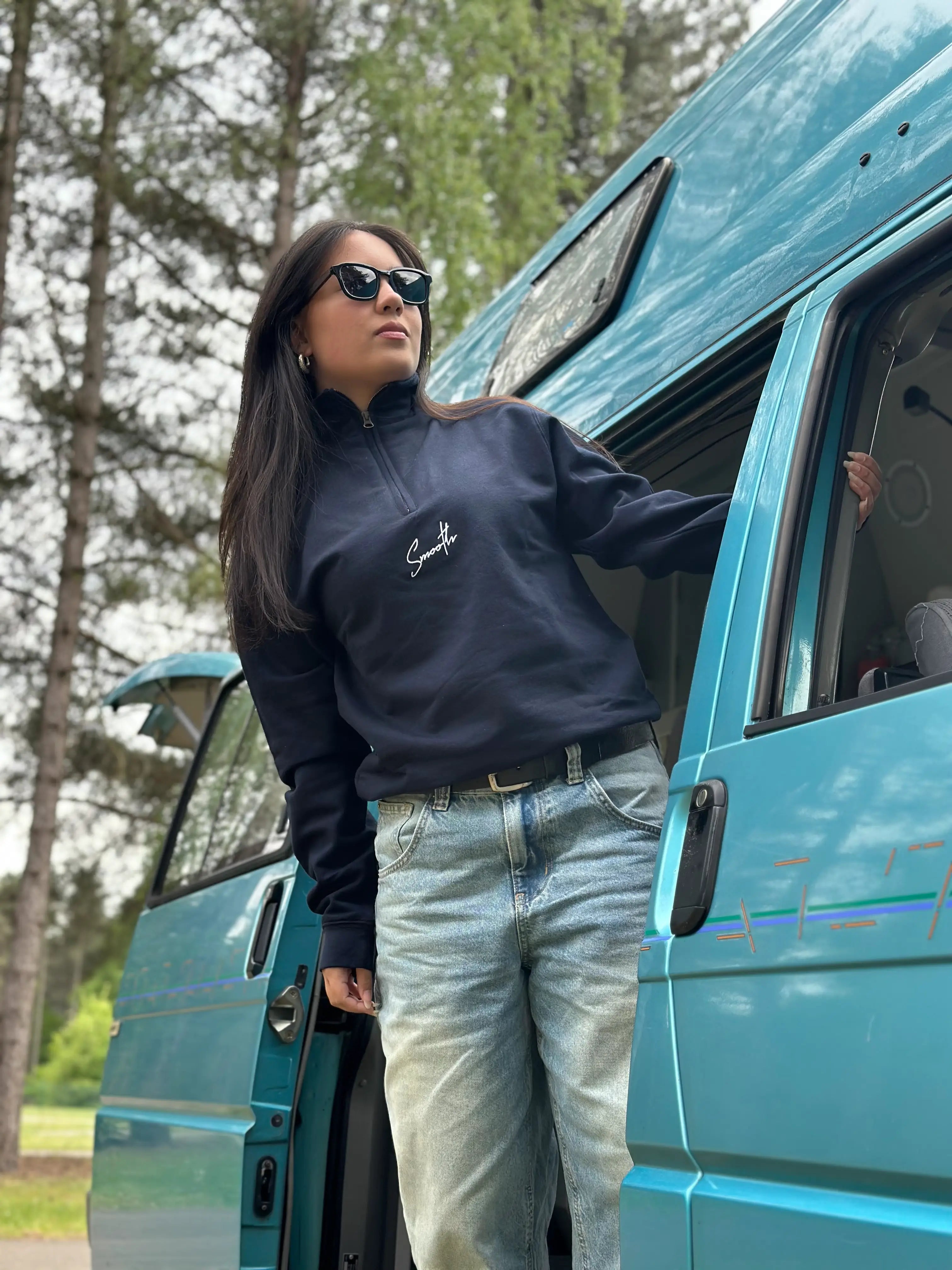 Dark Blue Half Zip Crew / Signature White Women