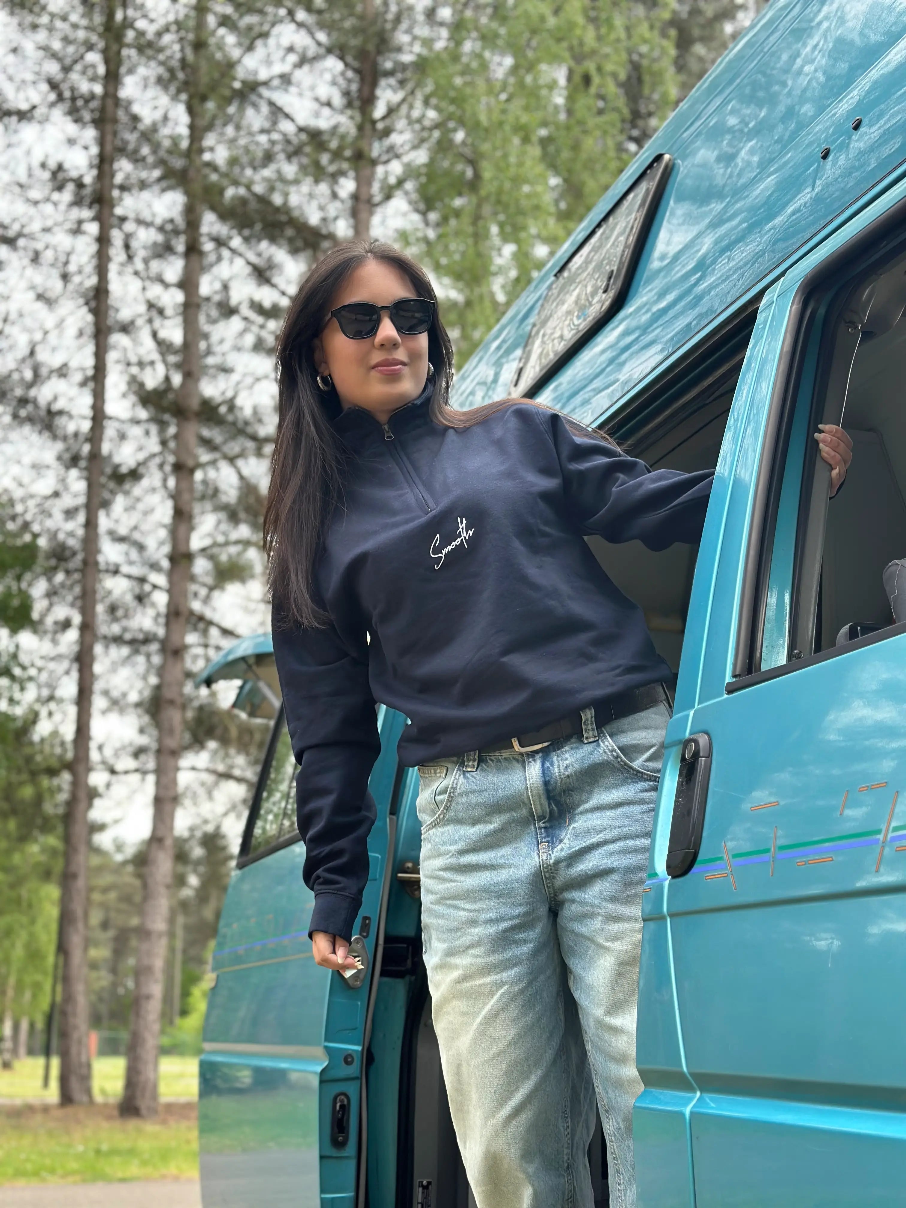Dark Blue Half Zip Crew / Signature White Women