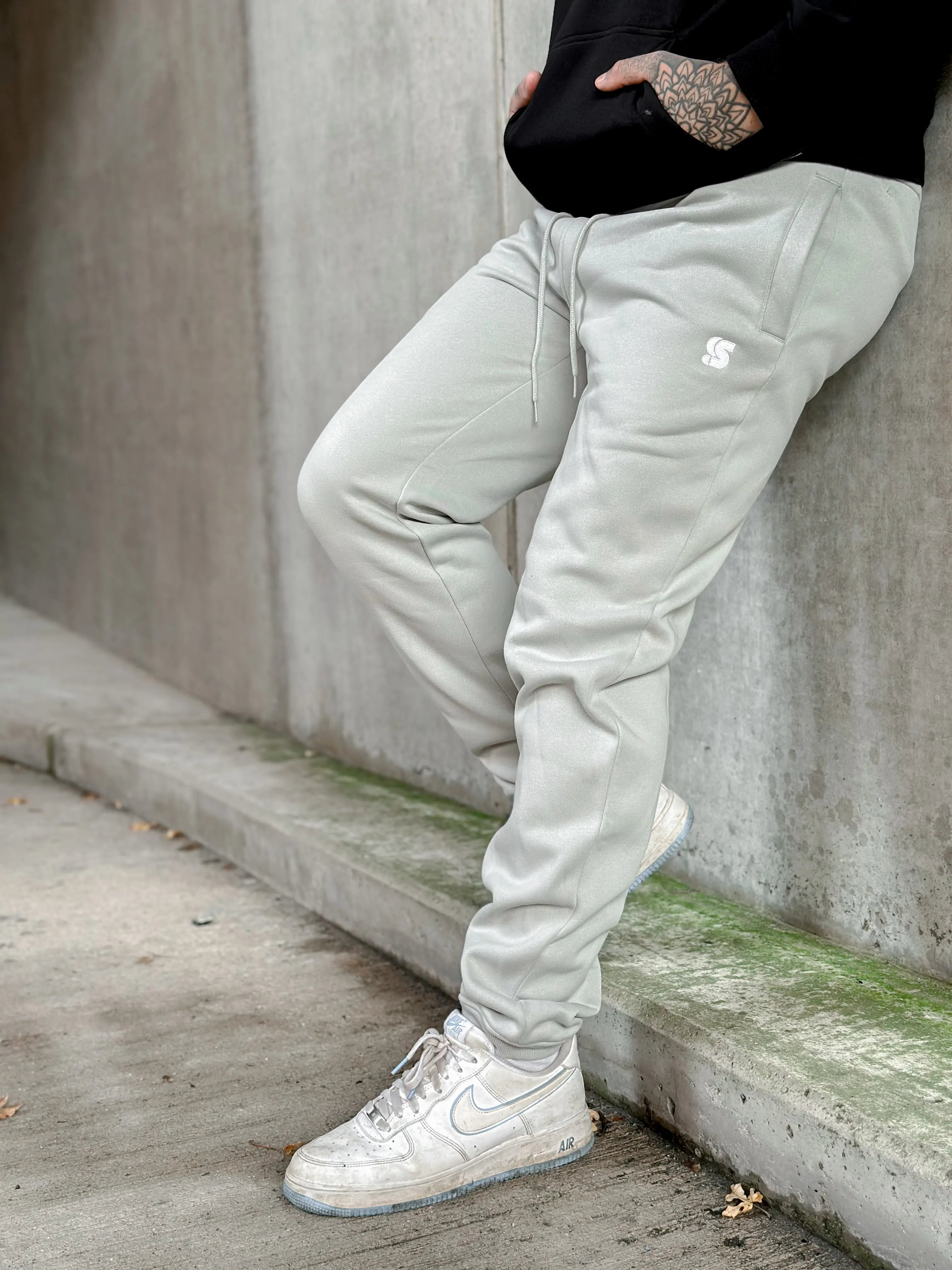 Soft Concrete Pants / S Logo White Embroidered Men