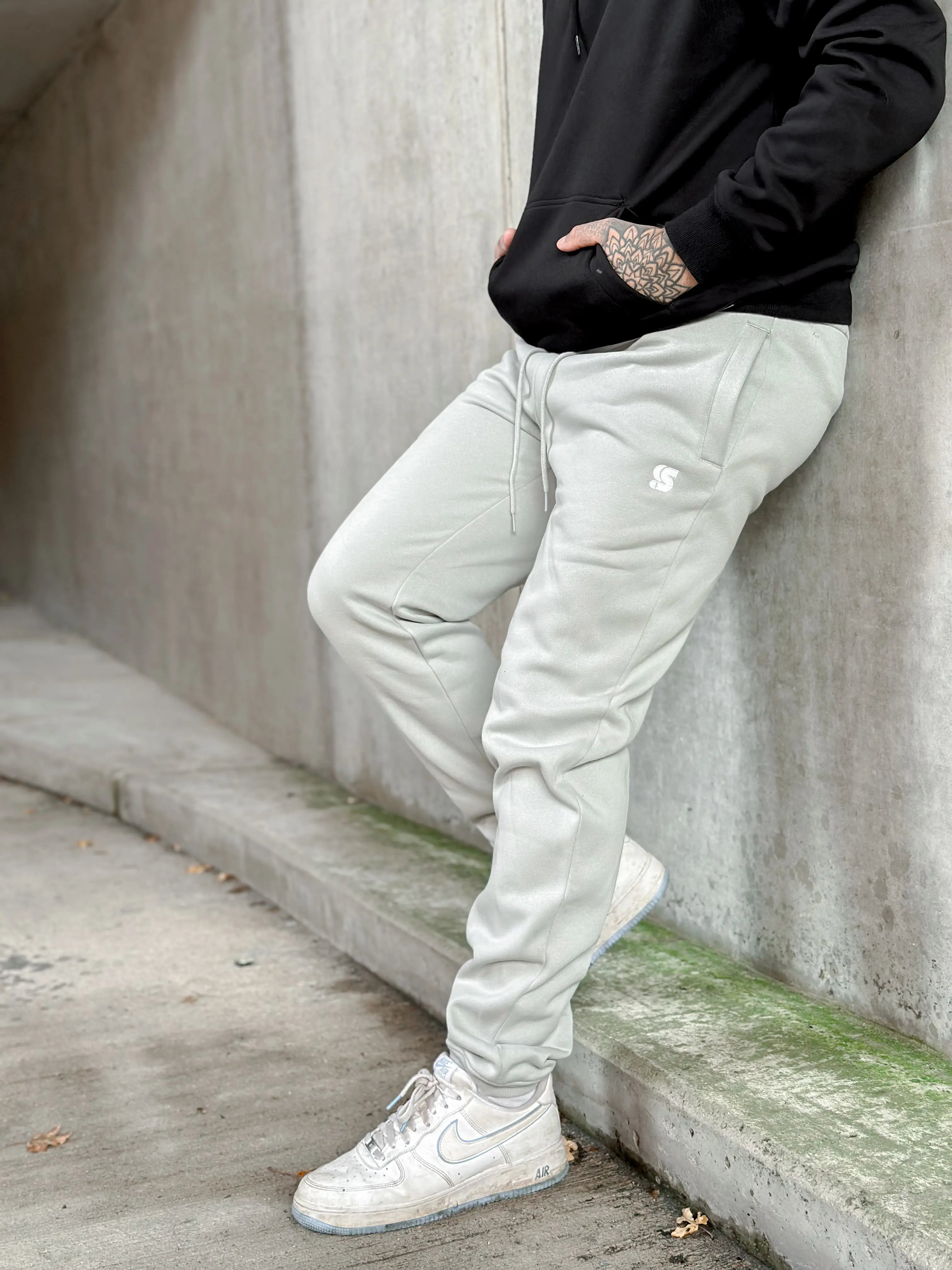 Soft Concrete Pants / S Logo White Embroidered Men