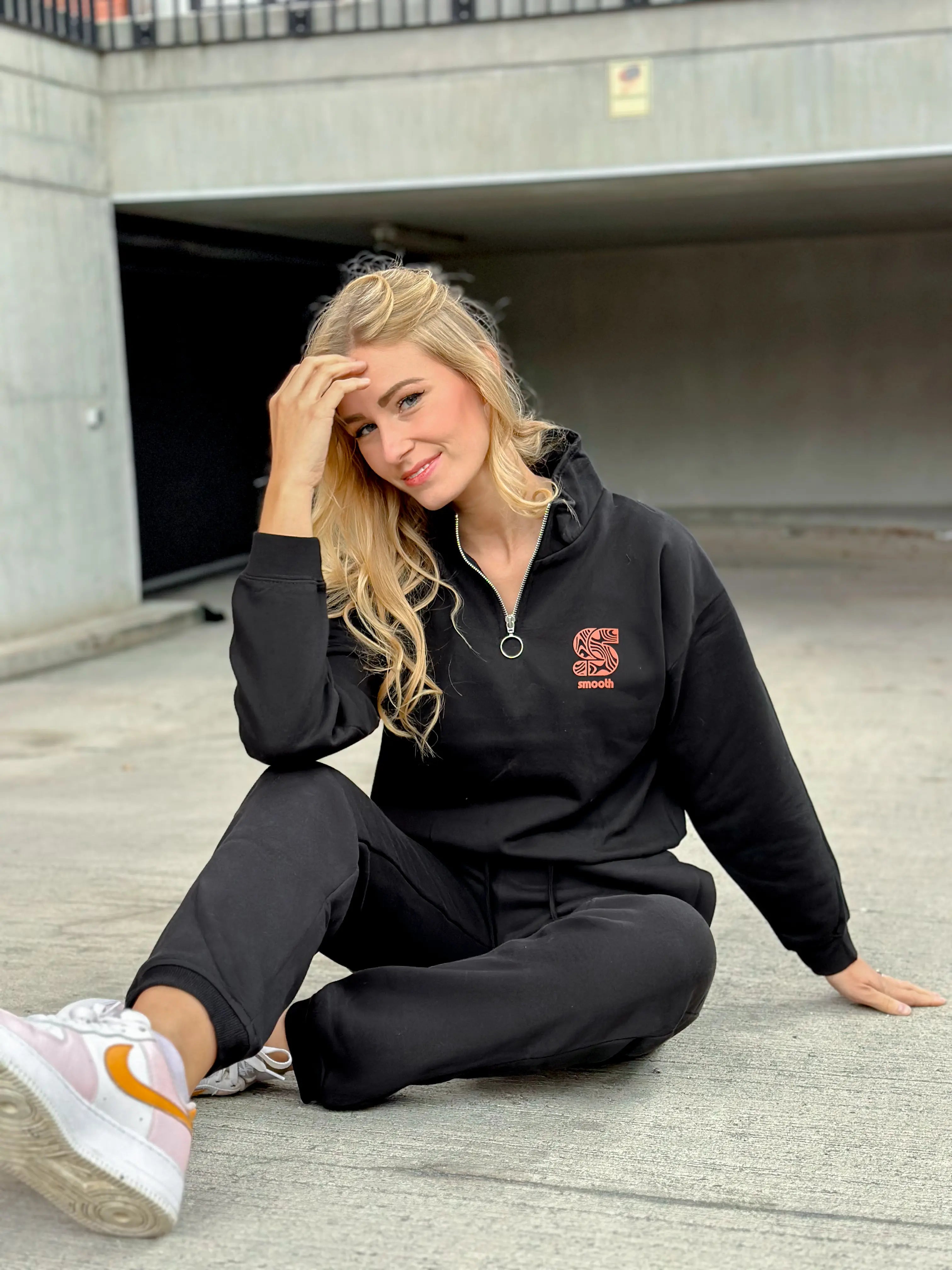 Black Cropped Half Zip Crew / S Pattern Copper Front Women